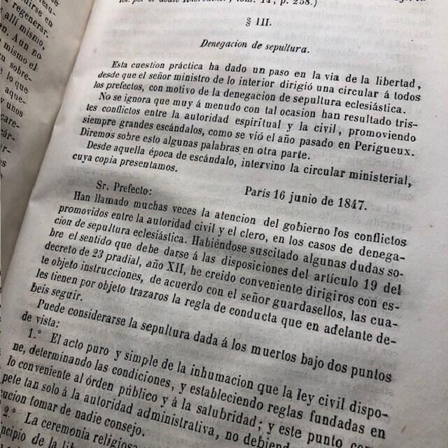 Sacerdote y el Medico Ante la Sociedad Translated from Spanish: Priest and the Doctor Before Society — photograph 7.