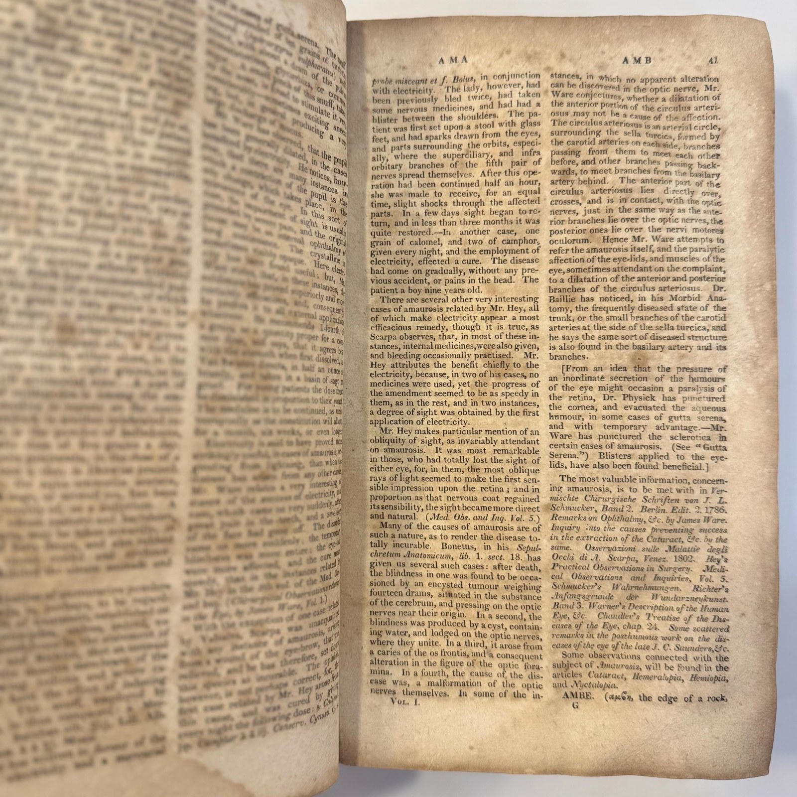 Dictionary of Practical Surgery, containing a complete exhibition of the present state of the principles and practice of Surgery, collected From the best and most original sources of information, and illustrated by critical remarks. — photograph 6.