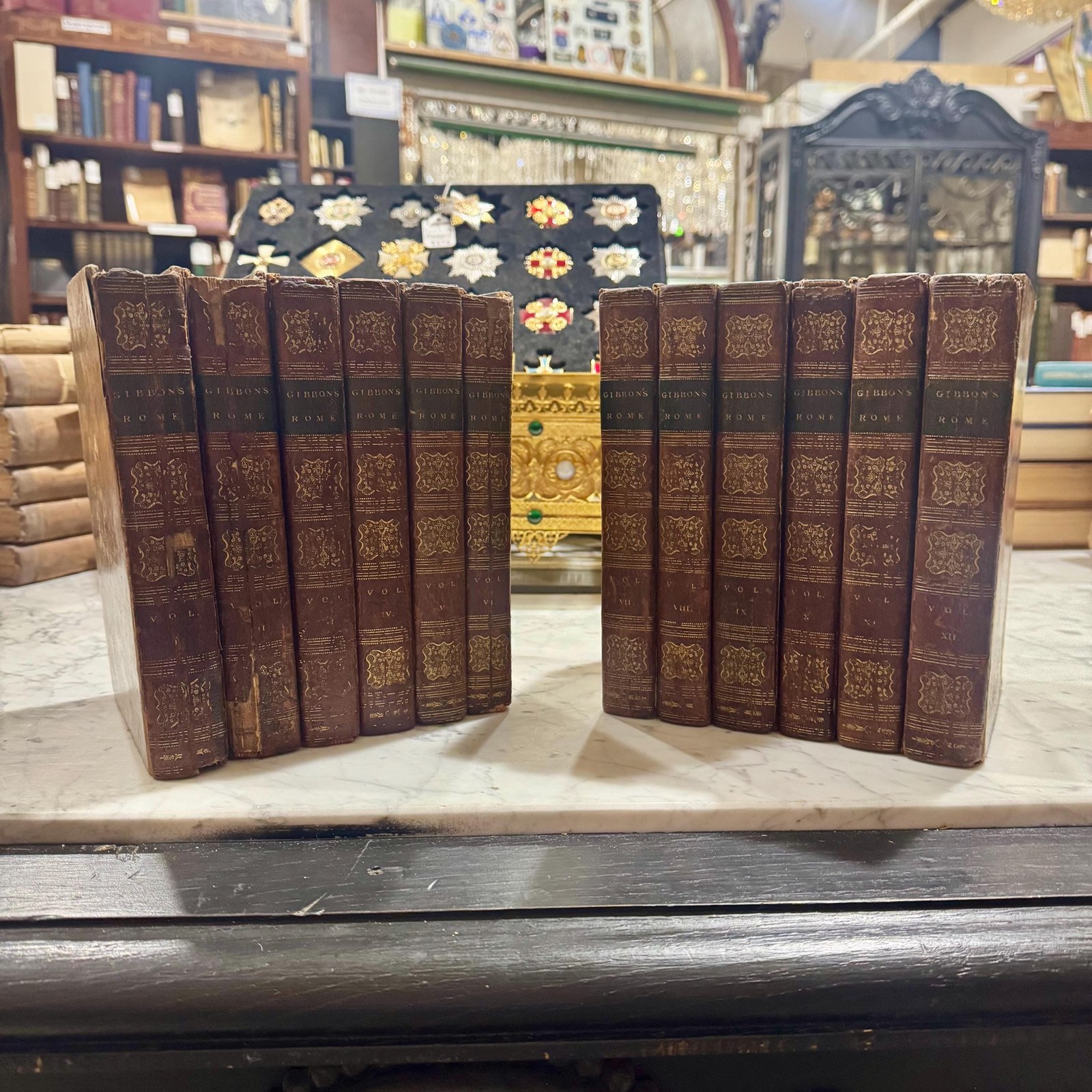 The History of The Decline and Fall of The Roman Empire. In Twelve Volumes, With a Life of the Author Written for this Edition. — photograph 5.