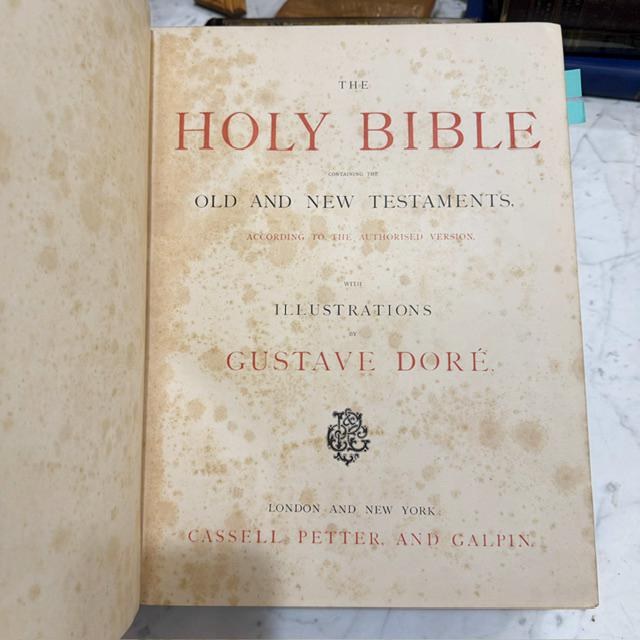The Holy Bible Containing the Old and New Testaments, According to the Authorised Version. With Illustrations by Gustave Dore. Two Volumes — photograph 2.