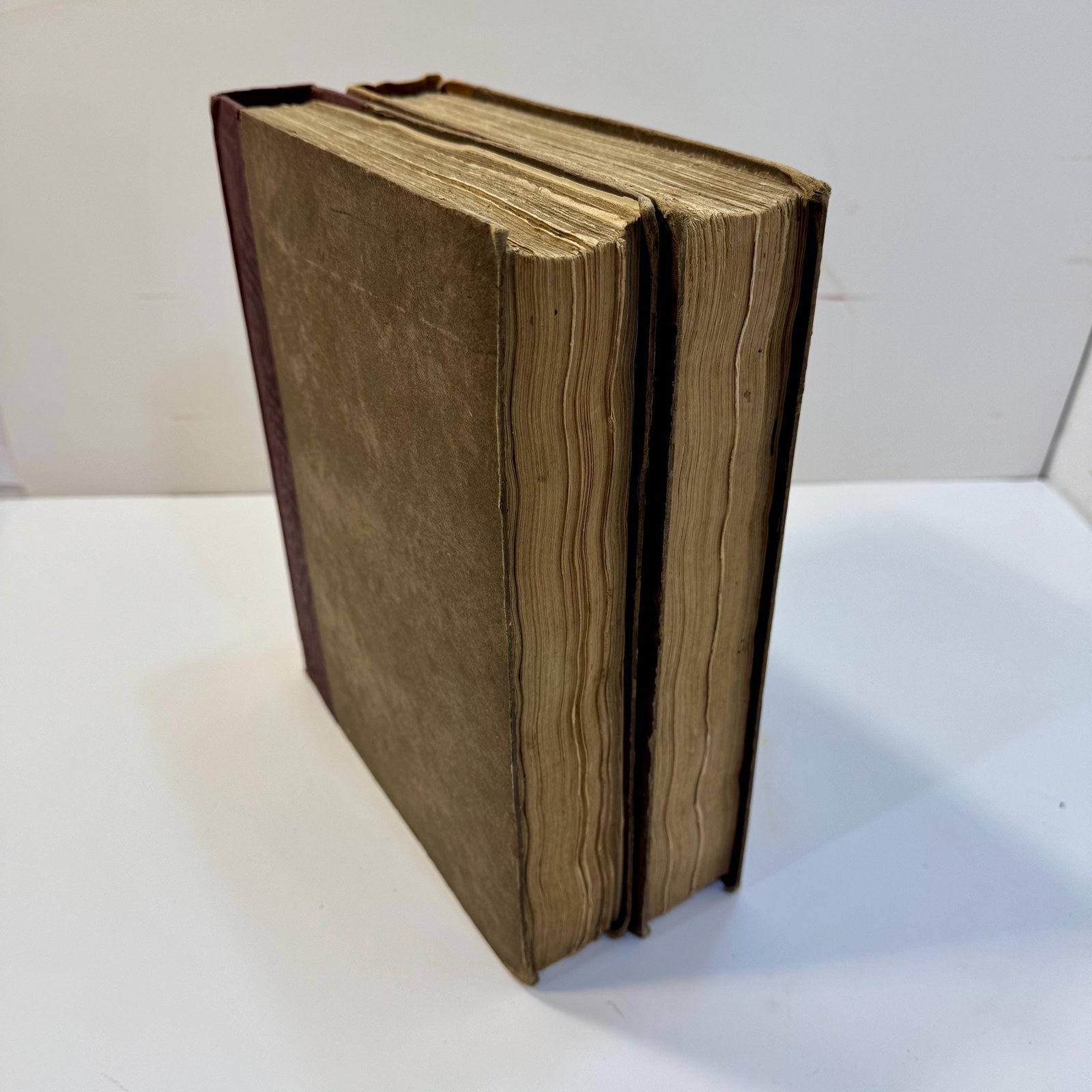 Annals of Aberdeen, From The Reign of King William the Lion, To The End of The Year 1818; With an Account of the City Cathedral, and University of Old Aberdeen — photograph 4.