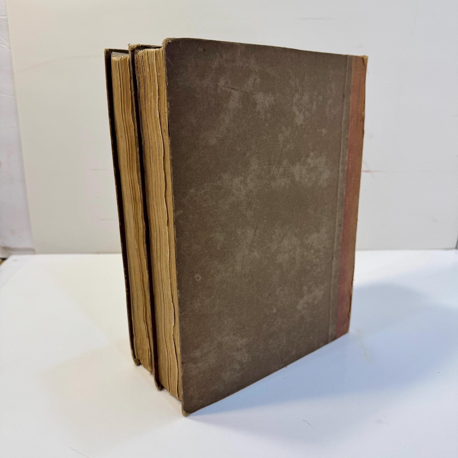 Annals of Aberdeen, From The Reign of King William the Lion, To The End of The Year 1818; With an Account of the City Cathedral, and University of Old Aberdeen — photograph 5.