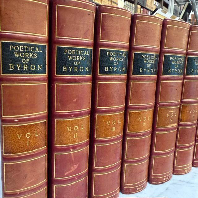 The Poetical Works of Lord Byron; New, Revised and Enlarged Edition, With Illustrations. 7 Vols. Poetry; Second Impression — photograph 6.
