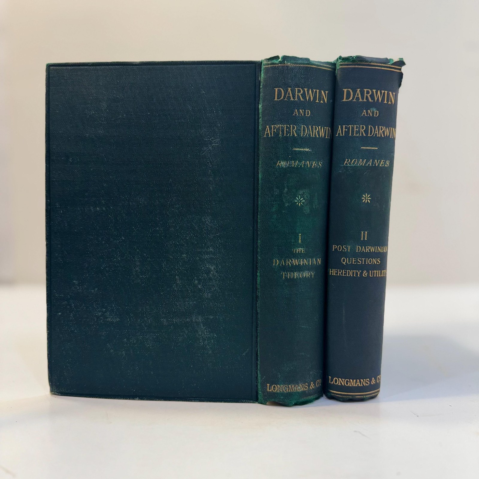 Darwin and After Darwin, An Exposition of The Darwinian Theory and a Discussion of Post-Darwinian Questions, Second Edition. — photograph 3.