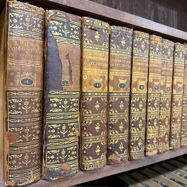 P. R. D. Augustini Calmet, Ordinis S. Benedicti, Congregationis SS. Vitoni et Hidulphi, Commentarius Literalis in Omnes Libros Veteris Testamenti, Latinis Literis Traditus a Joanne Dominico Mansi, Congregationis Clericorum Regularium Matris Dei, Lucensi. Editio Novissima ad Exemplar Parisiense Correcta. Translated: The Literal Commentary of the Reverend Father Dom Augustin Calmet, of the Order of Saint Benedict and the Congregation of Saints Vitonus and Hidulphus, on All the Books of the Old Testament, Rendered into Latin by Giovanni Domenico Mansi, of Lucca, of the Congregation of the Clerics Regular of the Mother of God. The Latest Edition, Corrected According to the Paris Edition. ***AND*** R. P. D. Augustini Calmet, Ordinis S. Benedicti, Congregationis SS. Vitoni et Hidulphi, Commentarius Literalis in Omnes Libros Novi Testamenti, Latinis Literis Traditus a Joanne Dominico Mansi, Congregationis Clericorum Regularium Matris Dei, Lucensi. Editio Novissima ad Exemplar Parisiense Correcta. Translated: The Literal Commentary of the Reverend Father Dom Augustin Calmet, of the Order of Saint Benedict and the Congregation of Saints Vitonus and Hidulphus, on All the Books of the New Testament, Rendered into Latin by Giovanni Domenico Mansi, of Lucca, of the Congregation of the Clerics Regular of the Mother of God. The Latest Edition, Corrected According to the Paris Edition. — photograph 5.