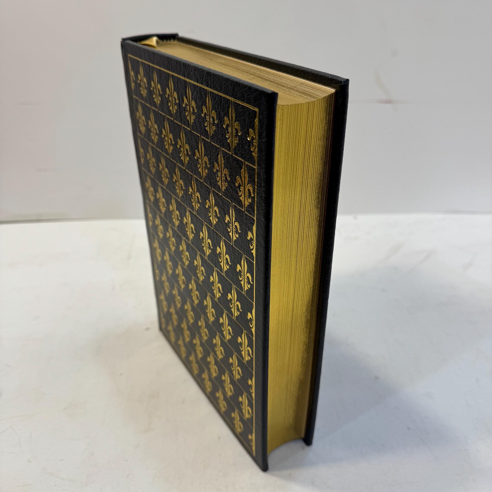 The Three Musketeers by Alexandre Dumas | Easton Press Edition, Illustrated, 1978 — photograph 4.