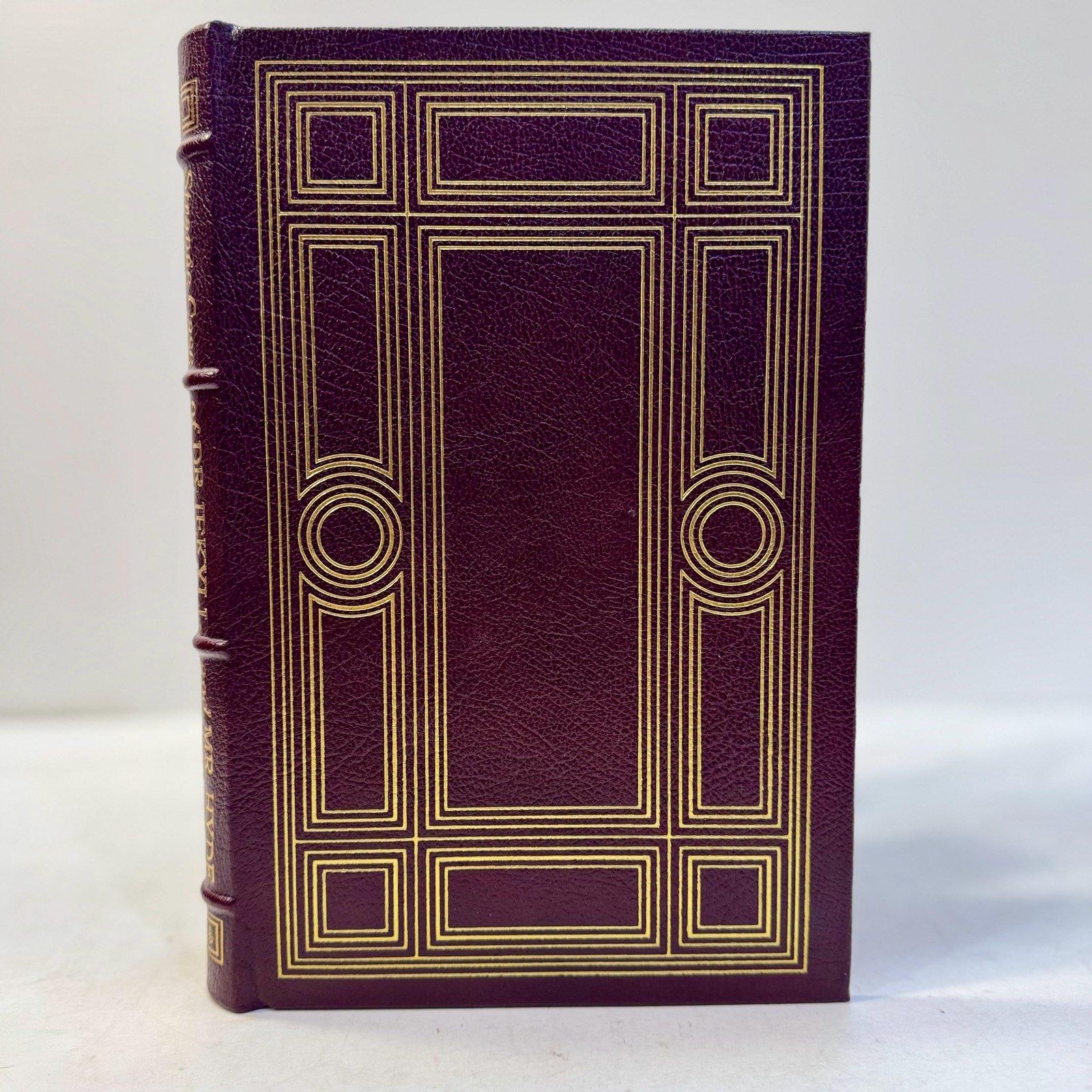 Strange Case of Dr. Jekyll and Mr. Hyde by Robert Louis Stevenson | Easton Press Edition, Illustrated, 1980 — photograph 2.