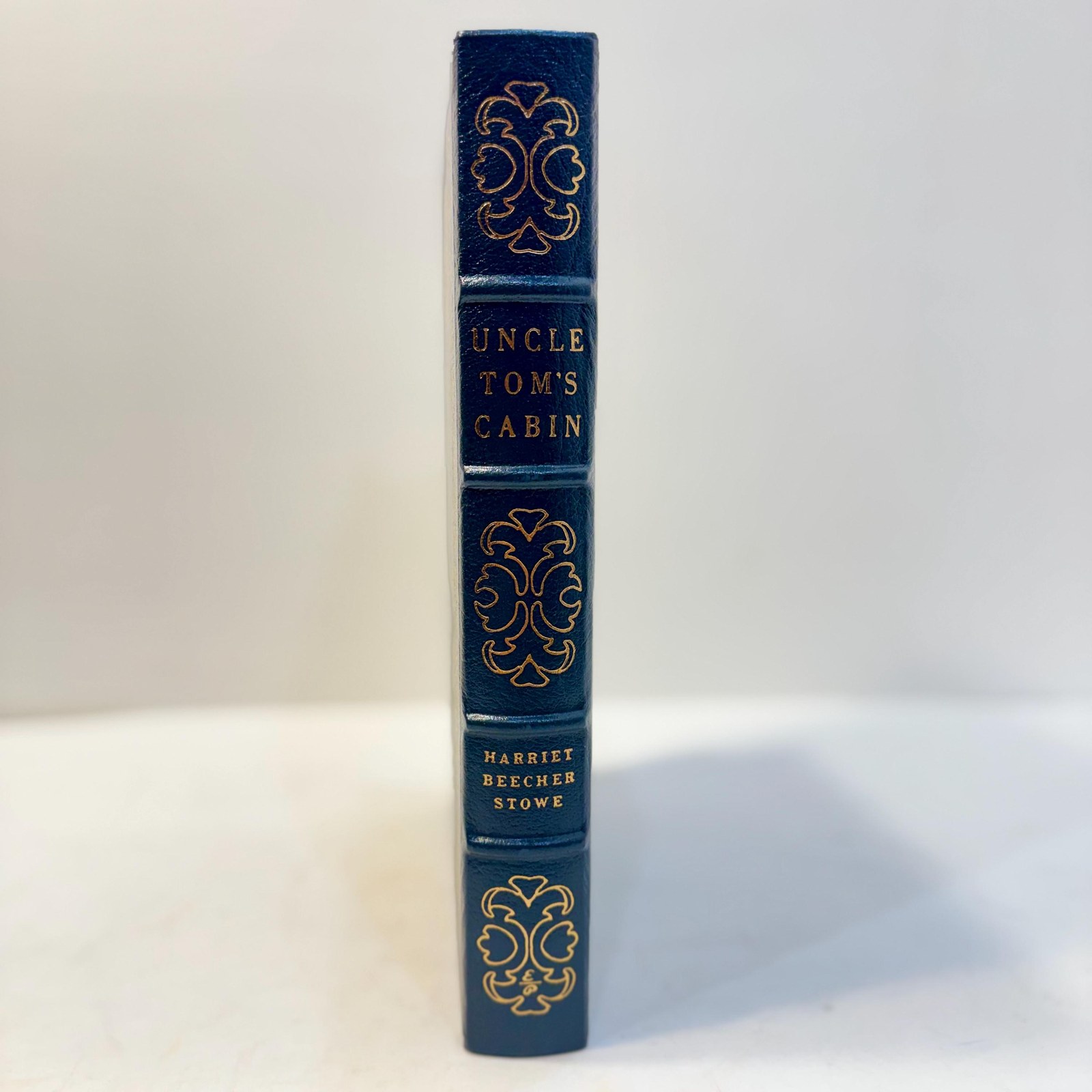 Uncle Tom's Cabin by Harriet Beecher Stowe, 1979 — photograph 4.