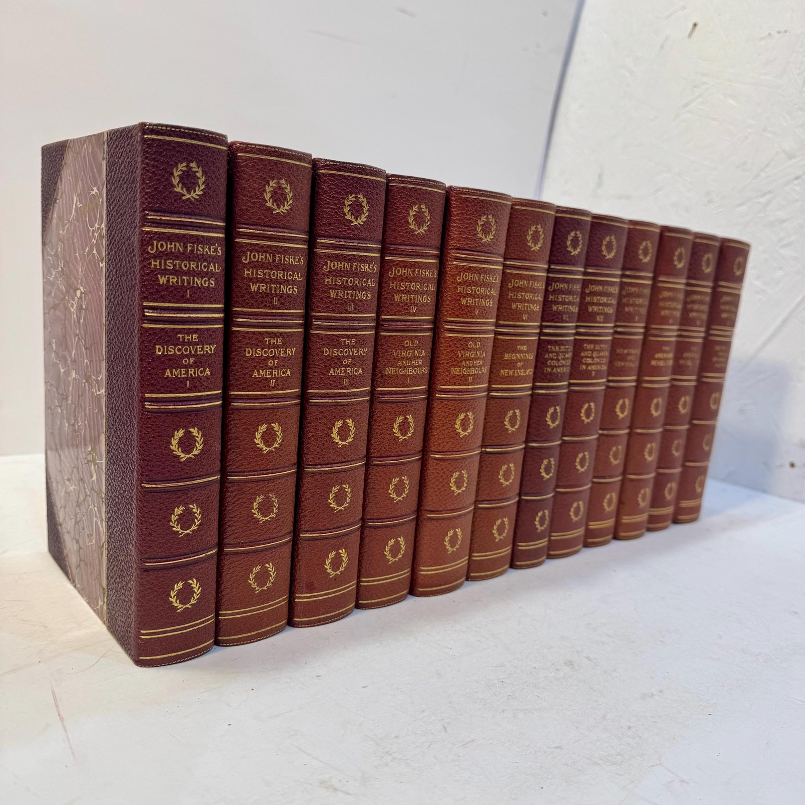 The Historical Writings of John Fiske, American History 1600-1789 | Illustrated, 12 Volumes, Standard Library Edition, 1902 — photograph 4.