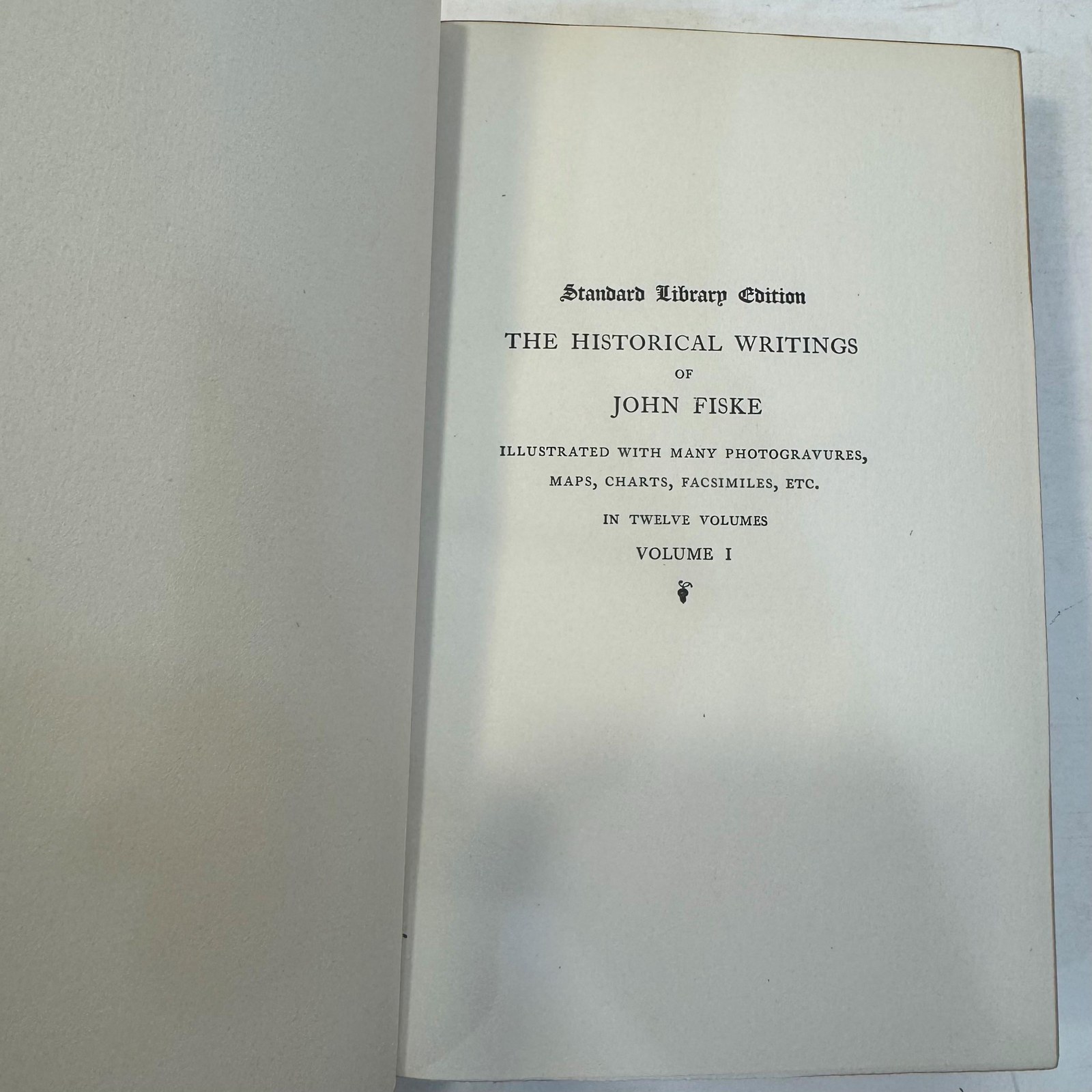 The Historical Writings of John Fiske, American History 1600-1789 | Illustrated, 12 Volumes, Standard Library Edition, 1902 — photograph 7.