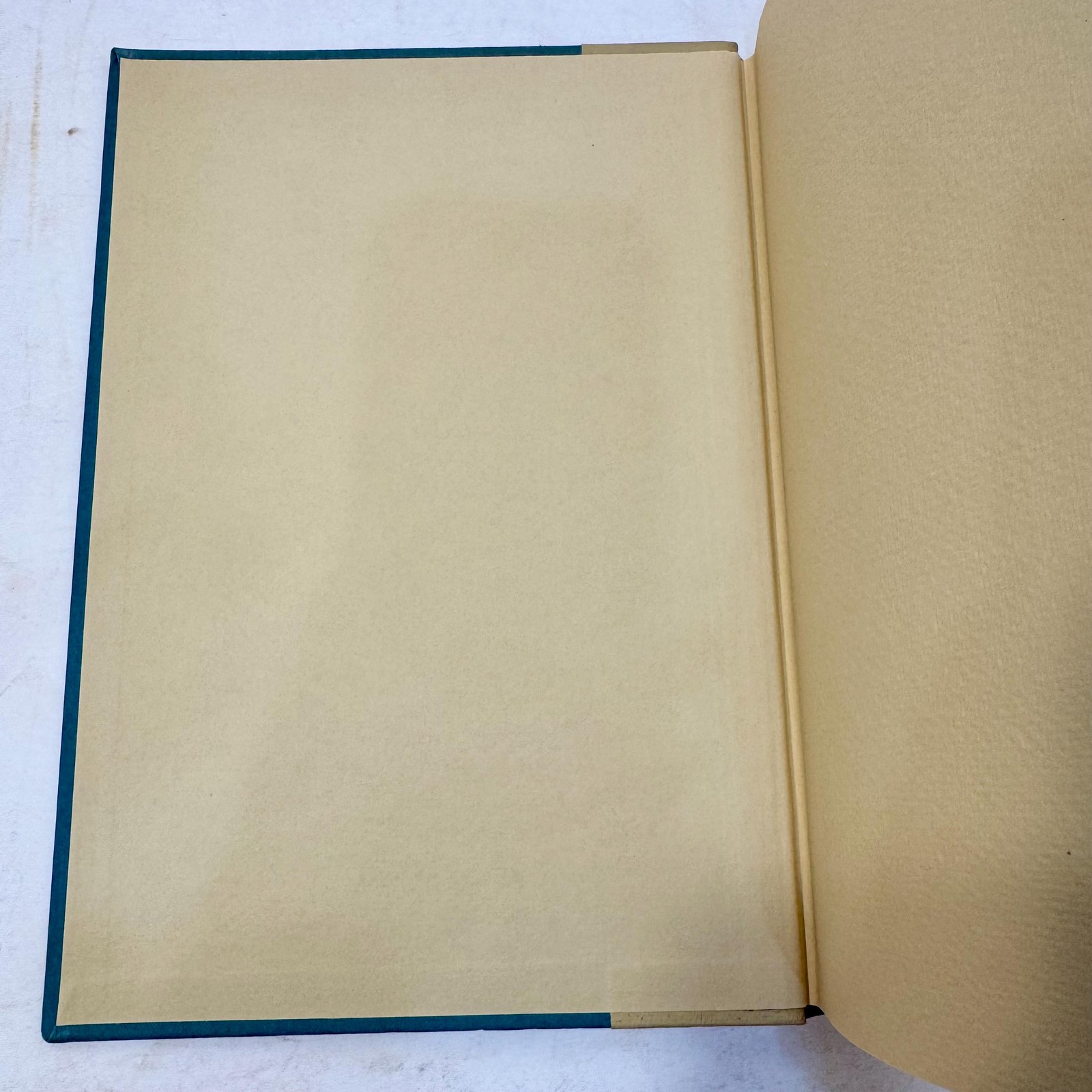 The Little Drummer Girl by John Le Carre, 1983 | Signed Limited Edition of 1048 — photograph 5.