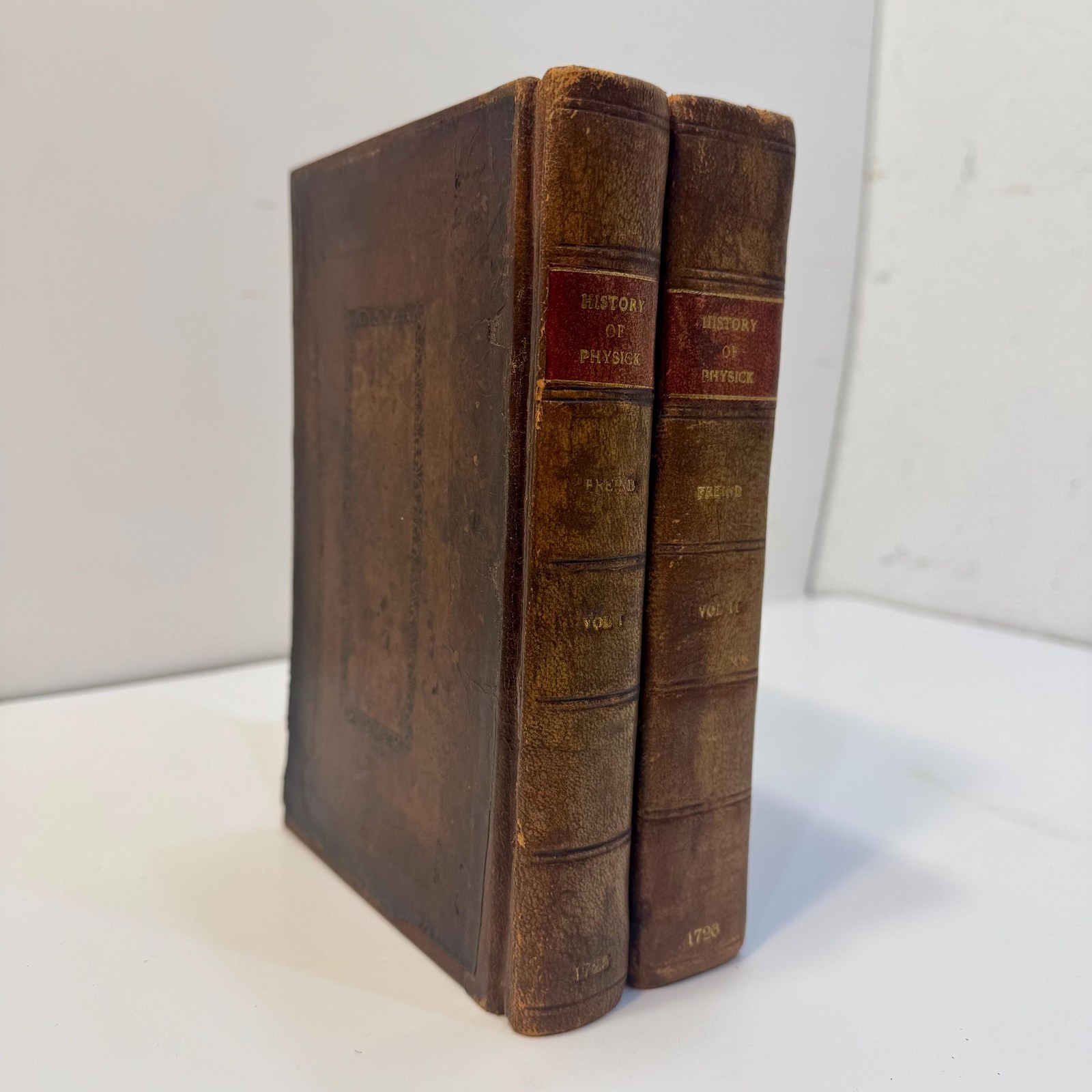 The History of Physick; From the Time of Galen, to The Beginning of The Sixteenth Century by Dr. J. Freind, 1725-6 | Two Vols, 1st Edition — photograph 3.