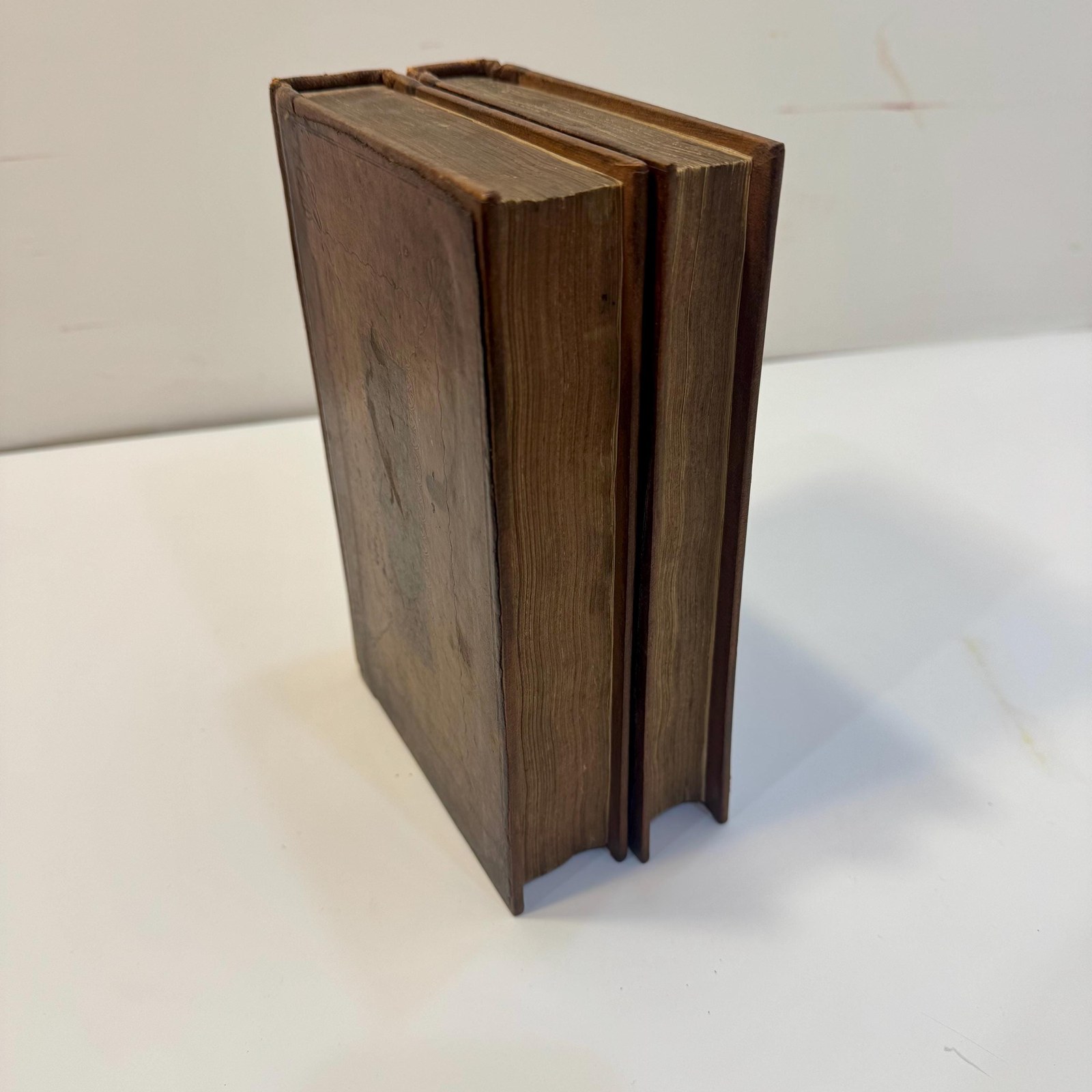 The History of Physick; From the Time of Galen, to The Beginning of The Sixteenth Century by Dr. J. Freind, 1725-6 | Two Vols, 1st Edition — photograph 4.