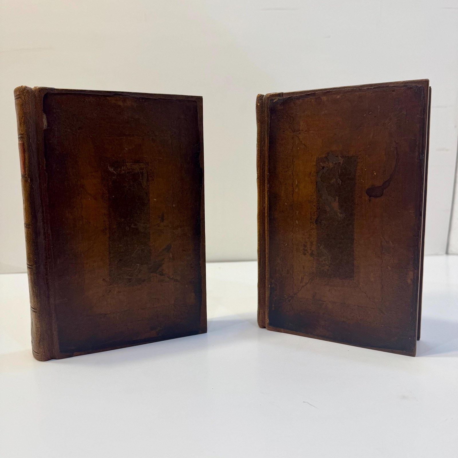 The History of Physick; From the Time of Galen, to The Beginning of The Sixteenth Century by Dr. J. Freind, 1725-6 | Two Vols, 1st Edition — photograph 5.