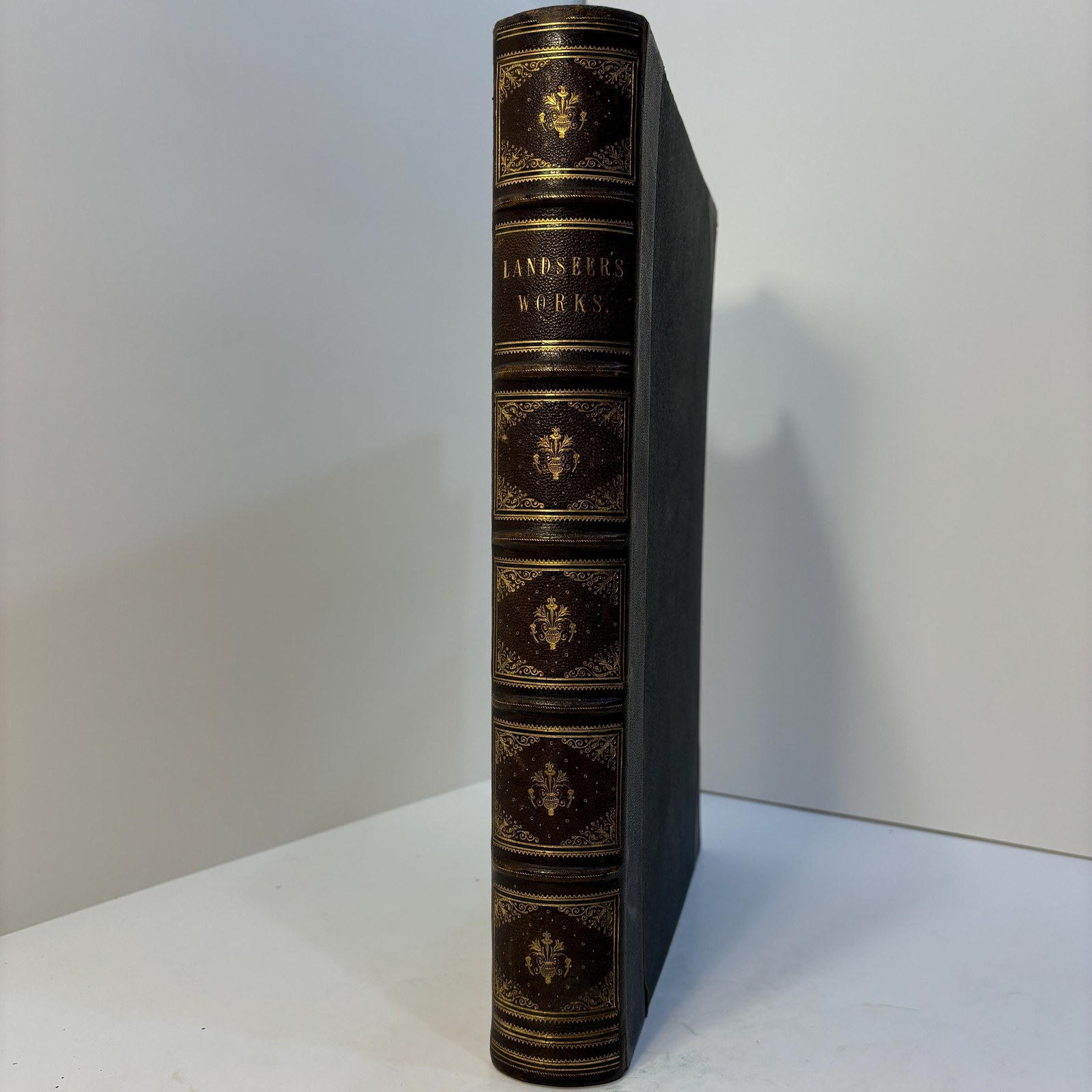 Landseer's Works Comprising Forty-Four Steel Engravings and about 200 Woodcuts From sketches in the collection of Her Majesty the Queen and other sources — photograph 6.