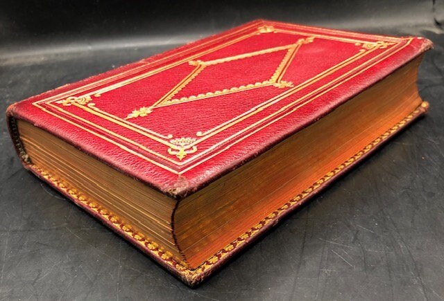 Poetical Works of Mrs. Hemans. Reprinted from the early editions, with Memoir, Explanatory Notes, Etc. Portrait and Original Illustrations — photograph 10.