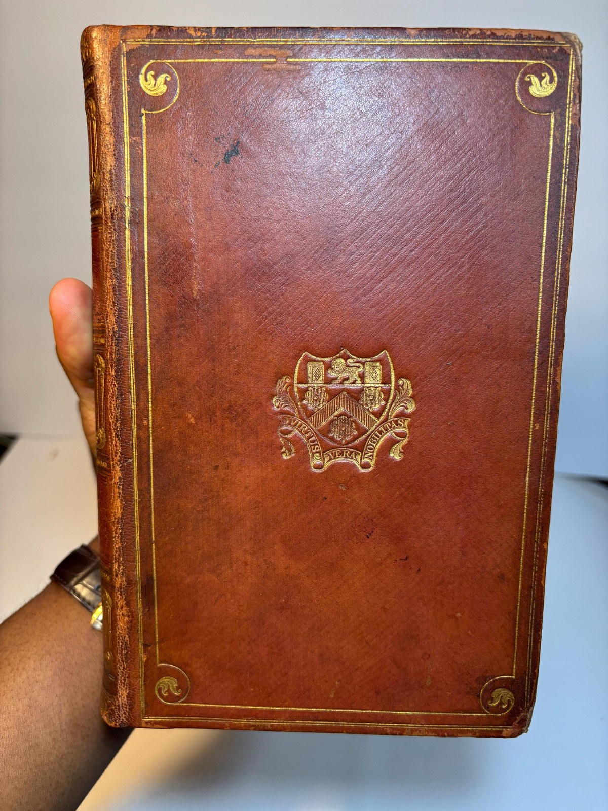 The Poetical Works of Lord Byron in eight volumes. — photograph 2.