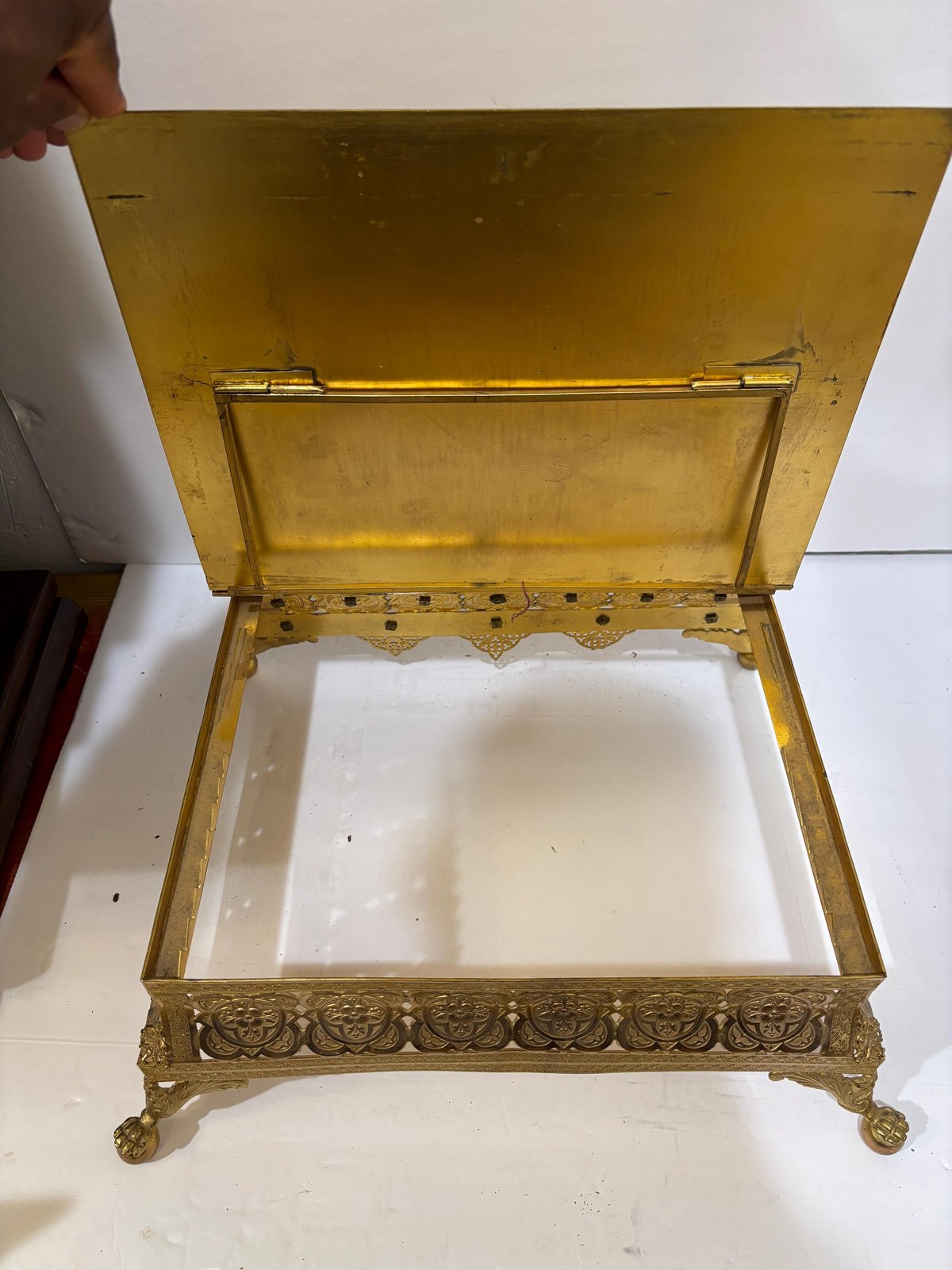 Orthodox ceremonial tabletop adjustable bookstand with semi-precious stones — photograph 7.