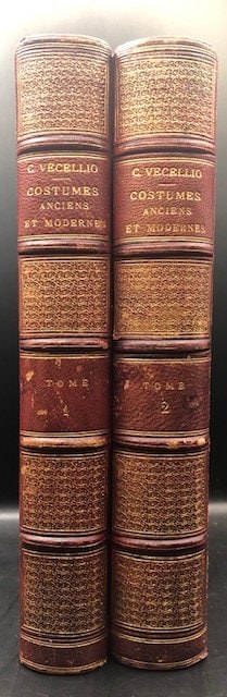 Costumes Anciens et Modernes Habiti antichi et moderni di tutto il mondo. Précédé d'un essai sur la gravure sur bois par M. Amb. Firmin Didot. (513 illustrations) — photograph 3.