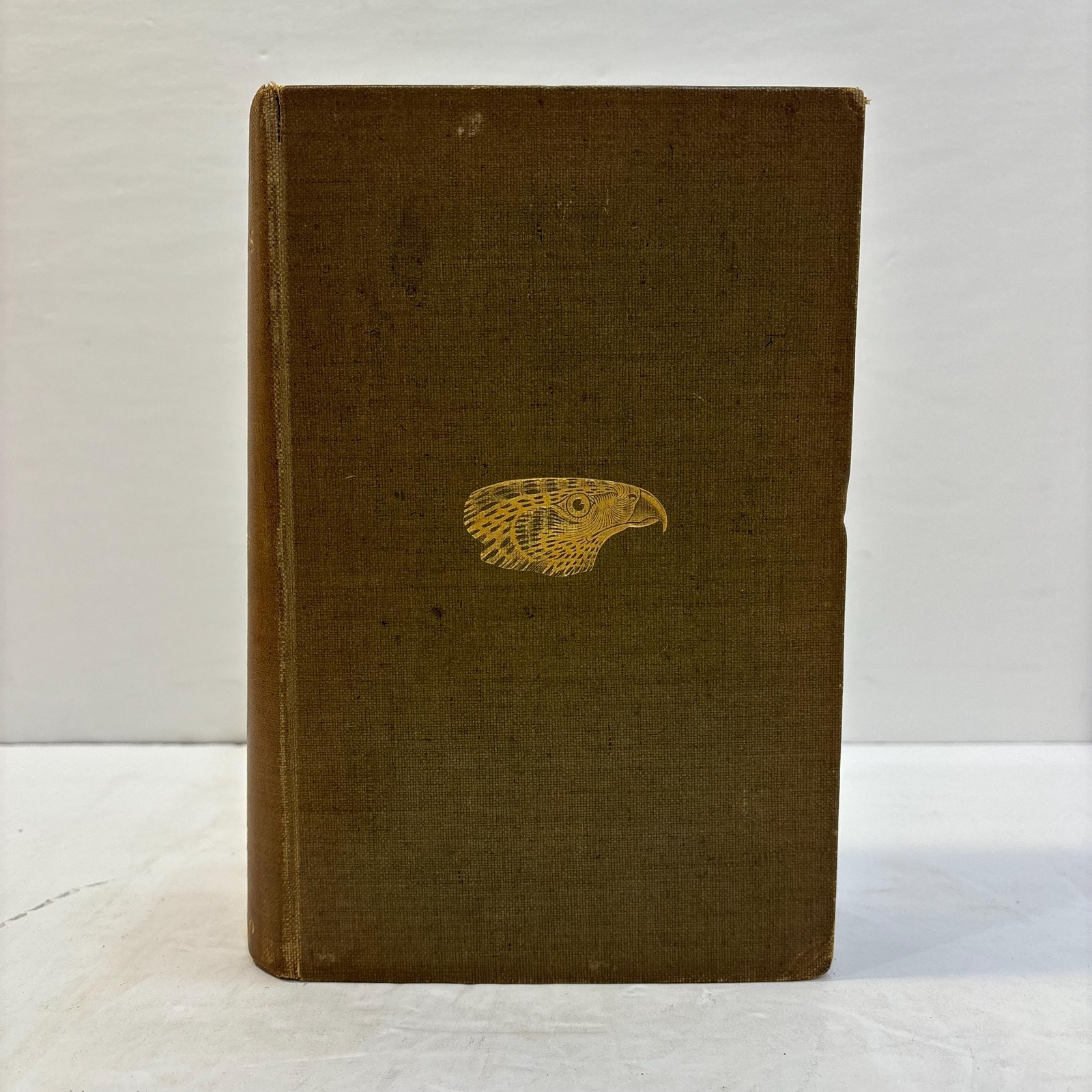 A Handbook of British Birds. Showing The Distribution of the Resident and Migratory Species in the British Islands with an Index to the Records of the Rarer Visitants. — photograph 2.