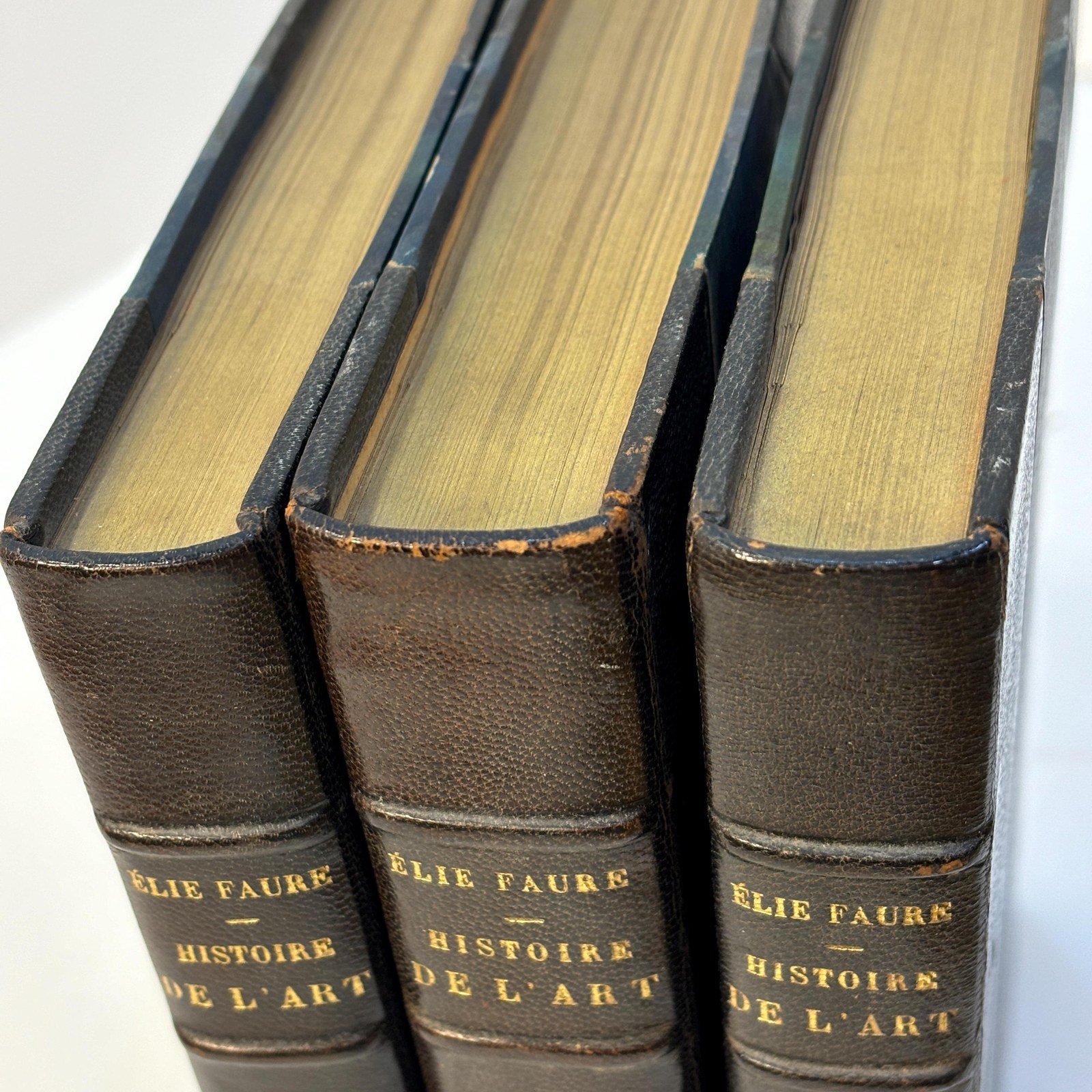 Histoire De L'Art (trans: History of Art) 3 volumes; Medieval, Renassiance, Modern — photograph 9.