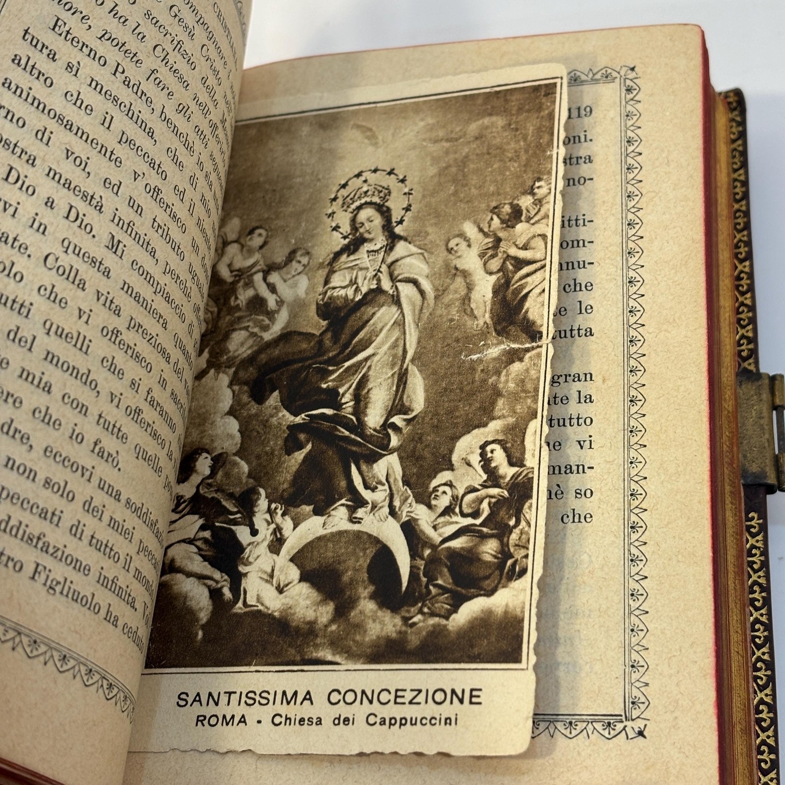 La Sposa Cristiana Ossia La Donna Second il Cuore di Dio Nella Famiglia e Nel Mondo. Opera Della Contessa Laura di Barezia Traduzione del fraese Preghiere, Istruzioni e Consigli per riceveredegnamente il Sacramento del Matrimonio e per compierne con esattezza i doveri. TRANSLATION: The Christian Bride That is The Woman According to the Heart of God in the Family and in the World. Works of Contessa Laura di Barezia, Translation of the French Prayers, Instructions and Advice to receive the Sacrament of Marriage worthily and to fulfill its duties exactly — photograph 6.