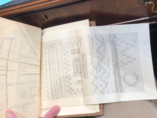 Needlework For Student Teachers Intended for The Use Of Teachers and Students of all Grades. Ninth Edition. Prize Binding. — photograph 2.