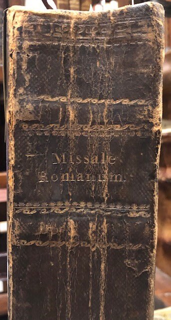 Missale Novum Monasticum Pauli V. Pont. Maximi Auctoritate Recognitum. Pro Omnibus Sub Regula S.P. Benedicti Militantibus, In Quo Missae Propriae de Santis, ac Festis Novissimis, Summis Pontificibus ab An. 1640, .& ad 1679. Tum de Praecepto, tum ad libitum celebrari concessae, omnes suis locis, pro celebrantium commoditate, ad longum extensae, & appositae sunt. Translated from Latin: The New Monastic Missal of Paul V. Pontus Recognized by the greatest authority. For All Under Rule S.P. Blessed Militants, In Which Masses Proper of the Saints, and of the Most Recent Feasts, of the Supreme Pontiffs by An. 1640, .& to 1679. Both of the Precept, and of those permitted to be celebrated at will, all in their places, for the convenience of the celebrants, were extended to a length, and were placed — photograph 10.