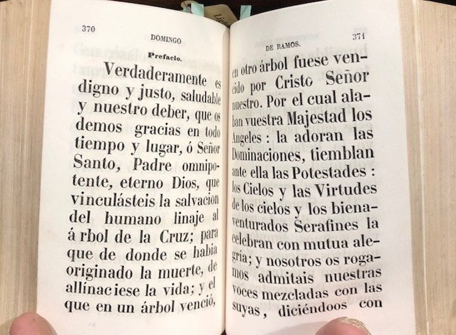 La Luz del Cielo Devocionario Que Contiene El Ejercicio Cotidiano La Santa Misa, Las Visperas Del Domingo Varias Otras Oraciones Y La Semana Santa. Translated from Spanish: The Light of Heaven Devotional That Contains the Daily Exercise, the Holy Mass, Sunday Vespers, Several Other Prayers, and Holy Week — photograph 10.