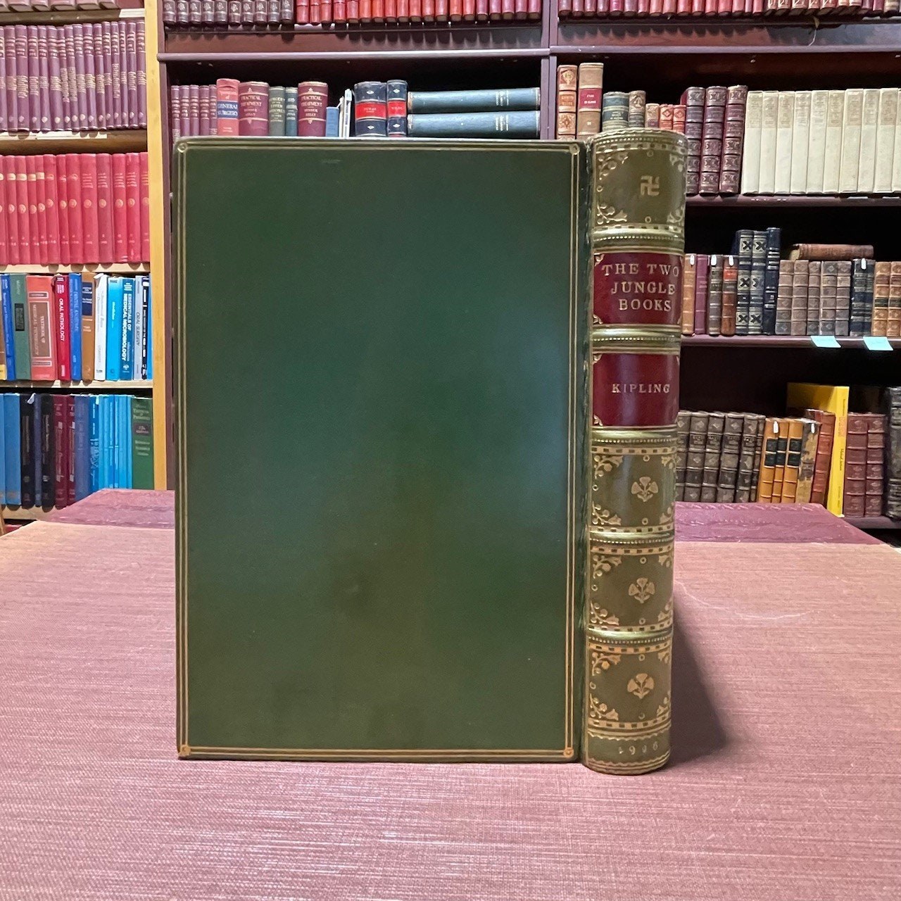 The Two Jungle Books, With Illustrations by J. Lockwood Kipling and W.H. Drake. Signed Binding by Sangorski & Sutcliffe — photograph 4.