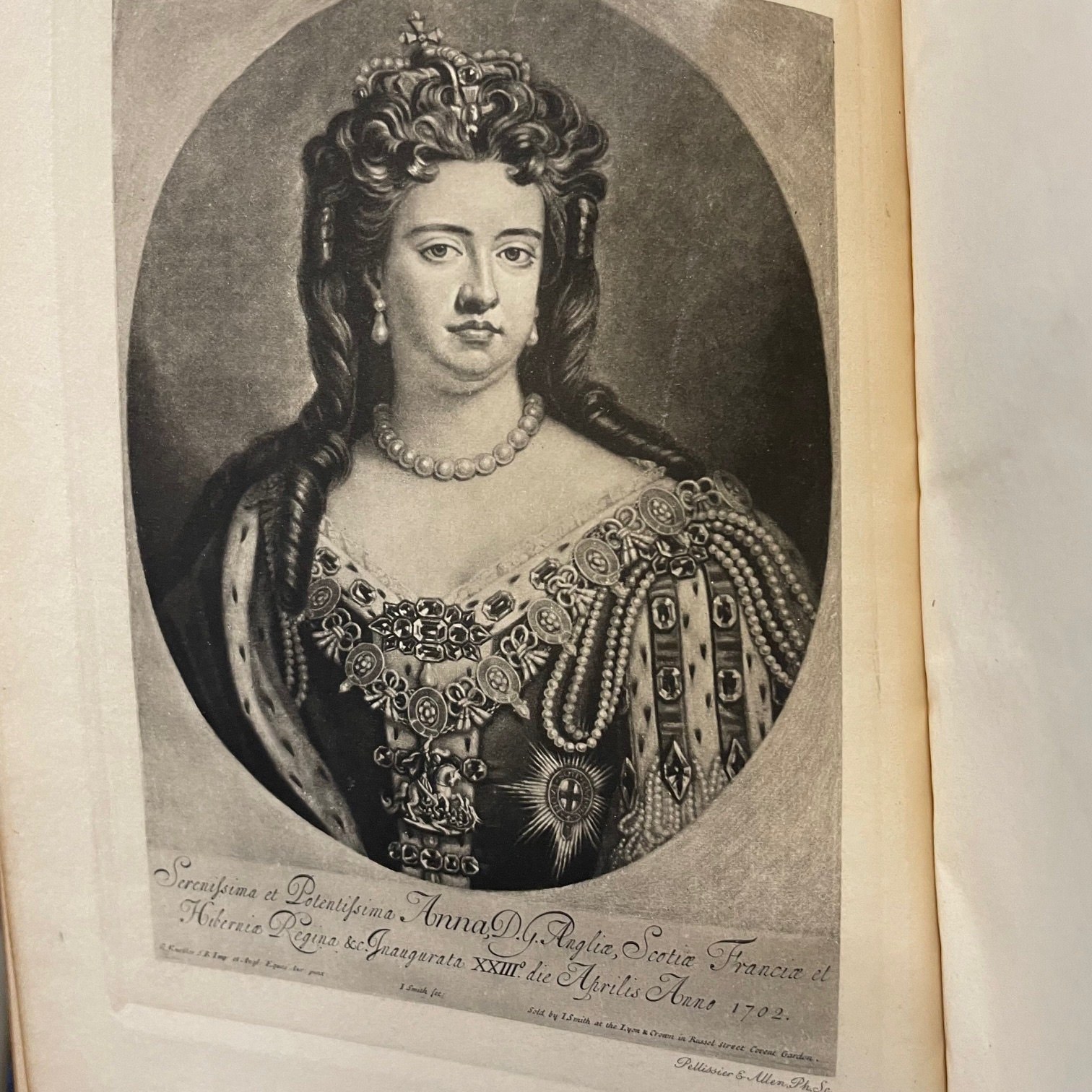 The Queen's Comrade, The Life and Times of Sarah Duchess of Marlborough. With 18 Portraits and Illustrations. 2 volumes. — photograph 5.