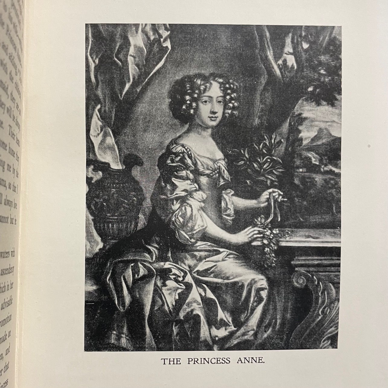 The Queen's Comrade, The Life and Times of Sarah Duchess of Marlborough. With 18 Portraits and Illustrations. 2 volumes. — photograph 7.