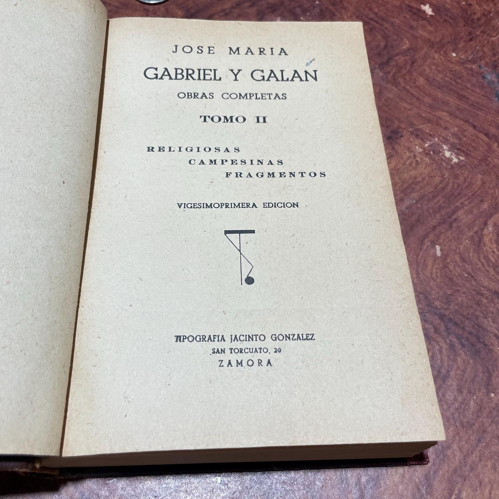 Obras Completas, Tome II. Religiosas, Campesinas, Fragmentos. Vigesimoprimera Edicion. Translated from Spanish: Complete Works, Volume II. Religious, Rustic, Fragments. Twenty-first Edition — photograph 6.