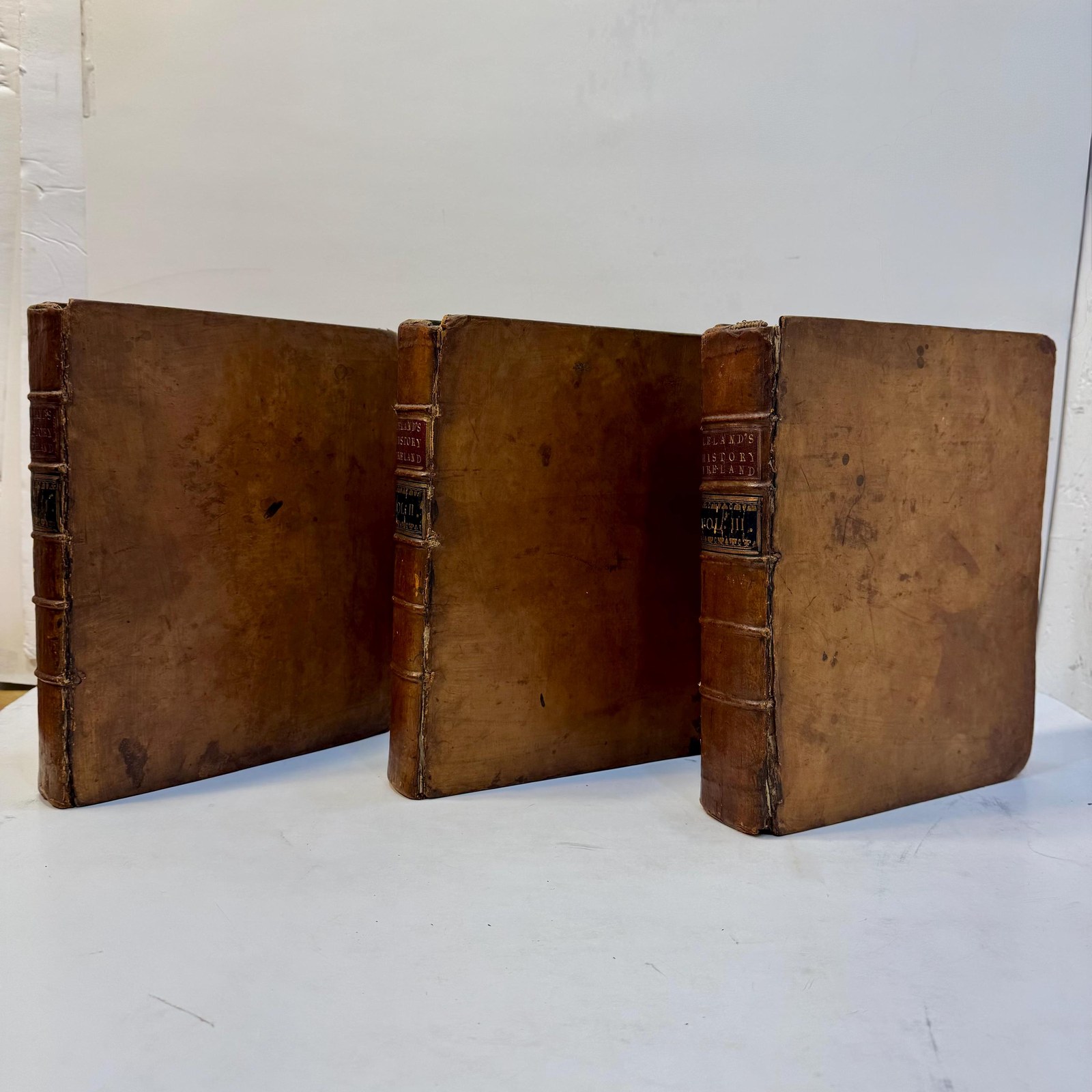 The History of Ireland From the Invasion of Henry II. With a Preliminary Discourse on The Ancient State of That Kingdom. 3 volumes. — photograph 3.
