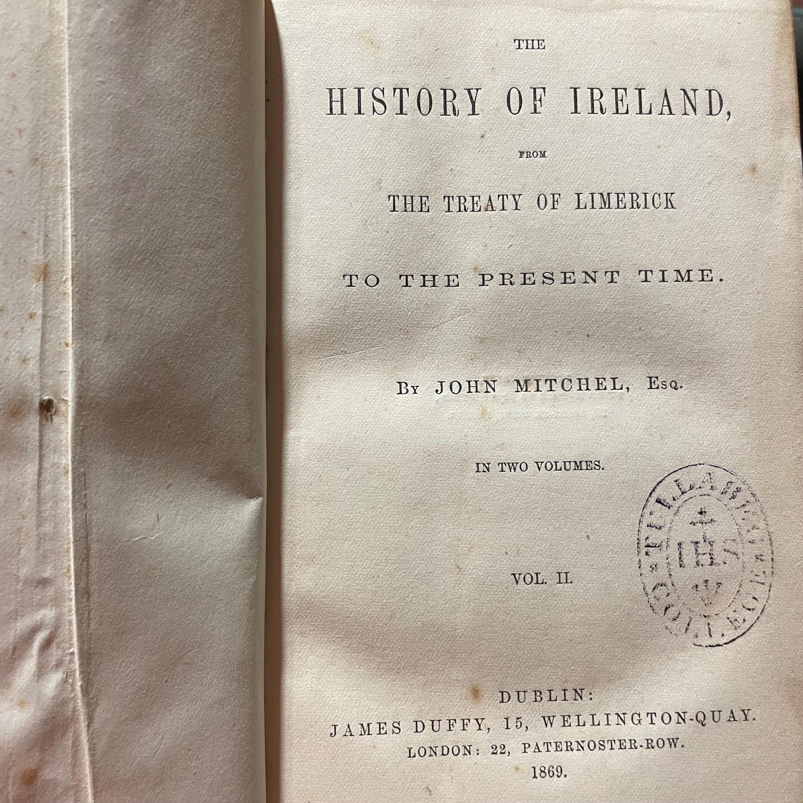The History of Ireland, From the Treaty of Limerick to the Present Time. In Two Volumes. — photograph 5.