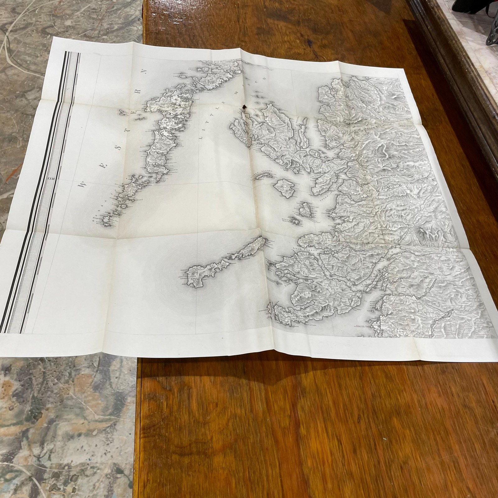 A Topographical Dictionary of Scotland, Comprising the Several Counties, Islands, Cities, Burgh and market Towns, Parishes, and Principal Villages, with Historical and Statistical Descriptions: Embellished with a Large Map of Scotland, and Engravings of The Seals and Arms of The Different Burghs and Universities. In Two Volumes. — photograph 7.