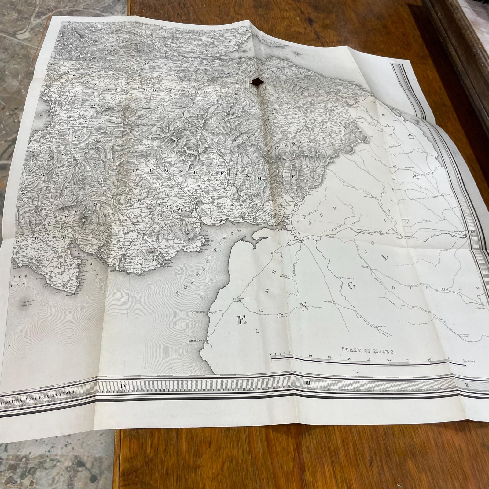 A Topographical Dictionary of Scotland, Comprising the Several Counties, Islands, Cities, Burgh and market Towns, Parishes, and Principal Villages, with Historical and Statistical Descriptions: Embellished with a Large Map of Scotland, and Engravings of The Seals and Arms of The Different Burghs and Universities. In Two Volumes. — photograph 8.
