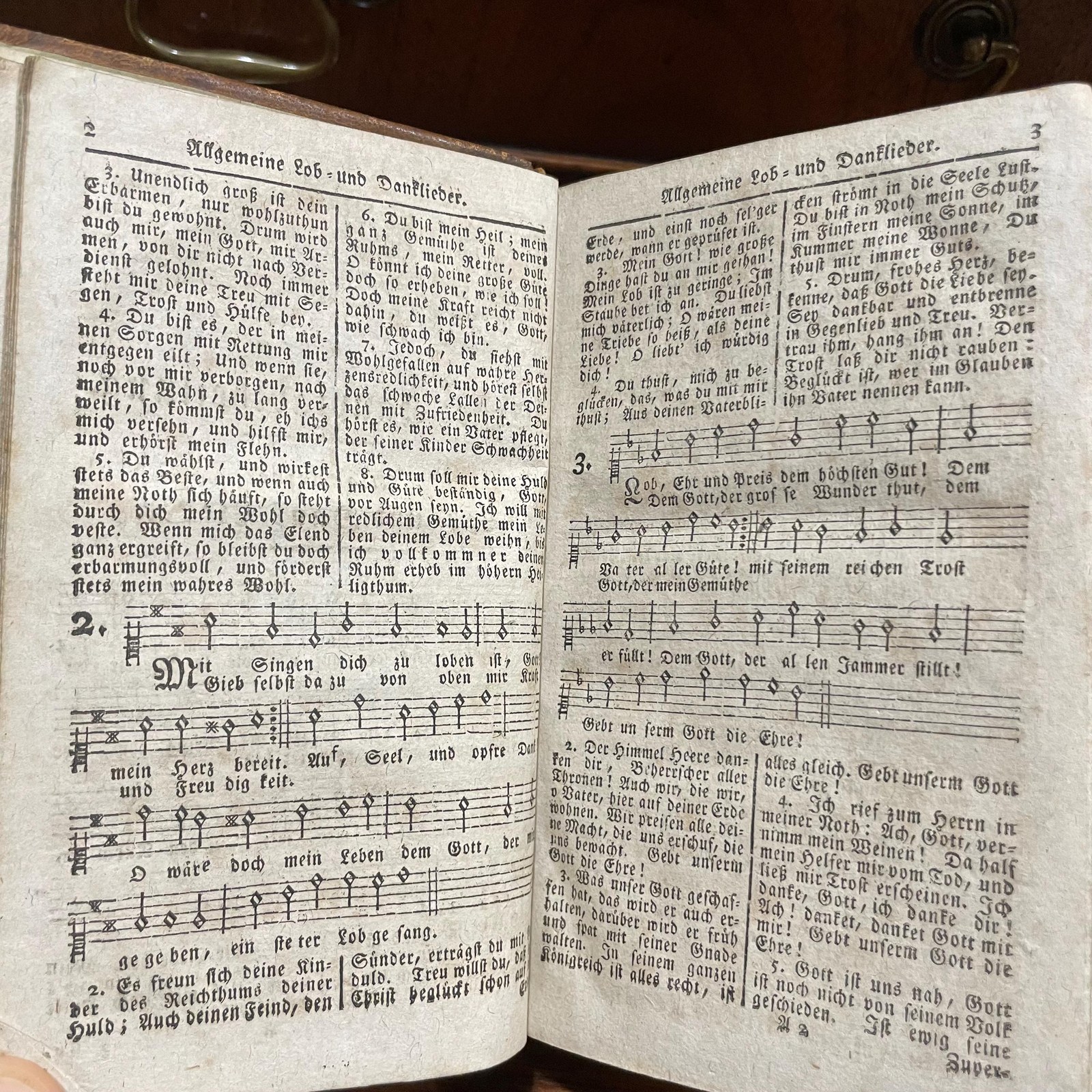 GESANGBUCH ZUM GOTTESDIENSTLICHEN GEBRAUCHE DER REFORMIRTEN GEMEINDEN IN KURPFALZ. Translated from German: Hymnal for the Liturgical Use of the Reformed Congregations in the Electoral Palatinate (Germany). Church Hymnal — photograph 10.