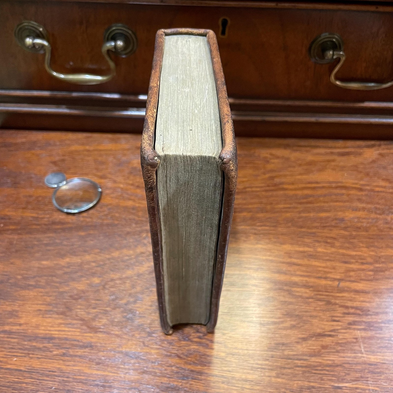 GESANGBUCH ZUM GOTTESDIENSTLICHEN GEBRAUCHE DER REFORMIRTEN GEMEINDEN IN KURPFALZ. Translated from German: Hymnal for the Liturgical Use of the Reformed Congregations in the Electoral Palatinate (Germany). Church Hymnal — photograph 3.