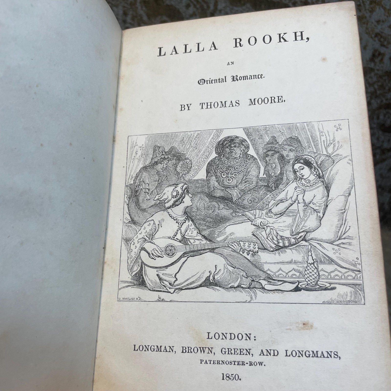 Lalla Rookh, An Oriental Romance. — photograph 5.