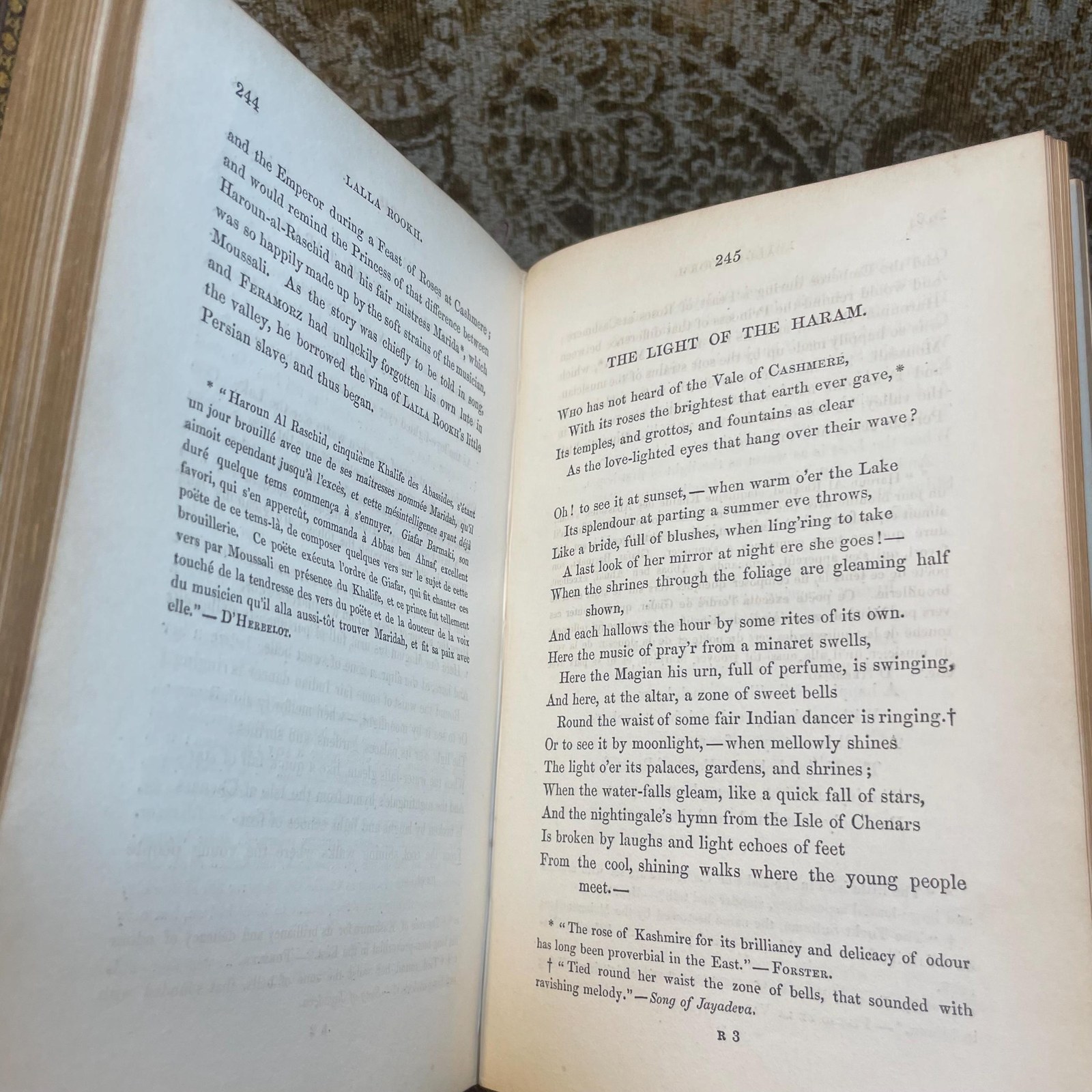 Lalla Rookh, An Oriental Romance. — photograph 6.