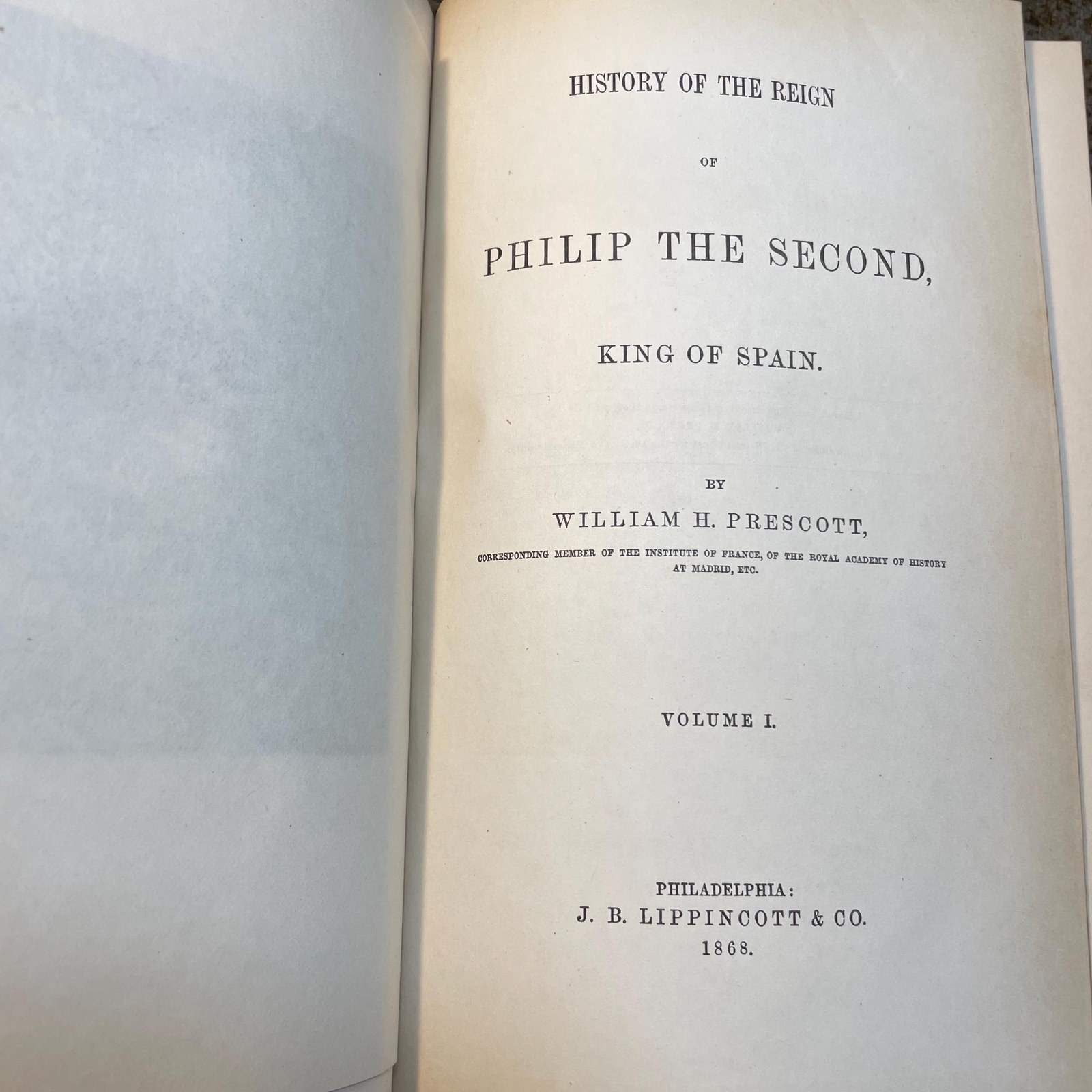 History of The Reign of Philip The Second, King of Spain. (3 vol.complete) — photograph 4.