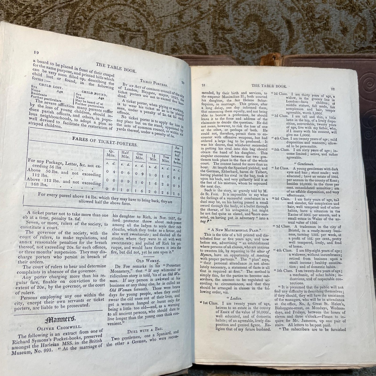 The Every-day Book and Table Book; Or, Everlasting Calendar of Popular Amusements, Sports, Pastimes, Ceremonies, Manners, Custome, and Events, Incident to Each of The Three Hundred and Sixty-Five Days, in Past and Opresent Times; Forming a Complete History of The Year, Months, and Seasons, and a Perpetual Key to The Almanac; Including Accounts of The Weather, Rules for Health and Conduct, Remarkable and Important Anecdotes, Facts, and Notices, In Chronology, Antiquities, Topography, Biography, Natural History, Art, Science, and General Literature; Derived from The Most Authentic Sources, and Valuable Original Communications, With Poetical Elucidations, For Daily Use and Diversion. ..With Four Hundred and Thrity-Six Engravings. In Three Volumes — photograph 8.