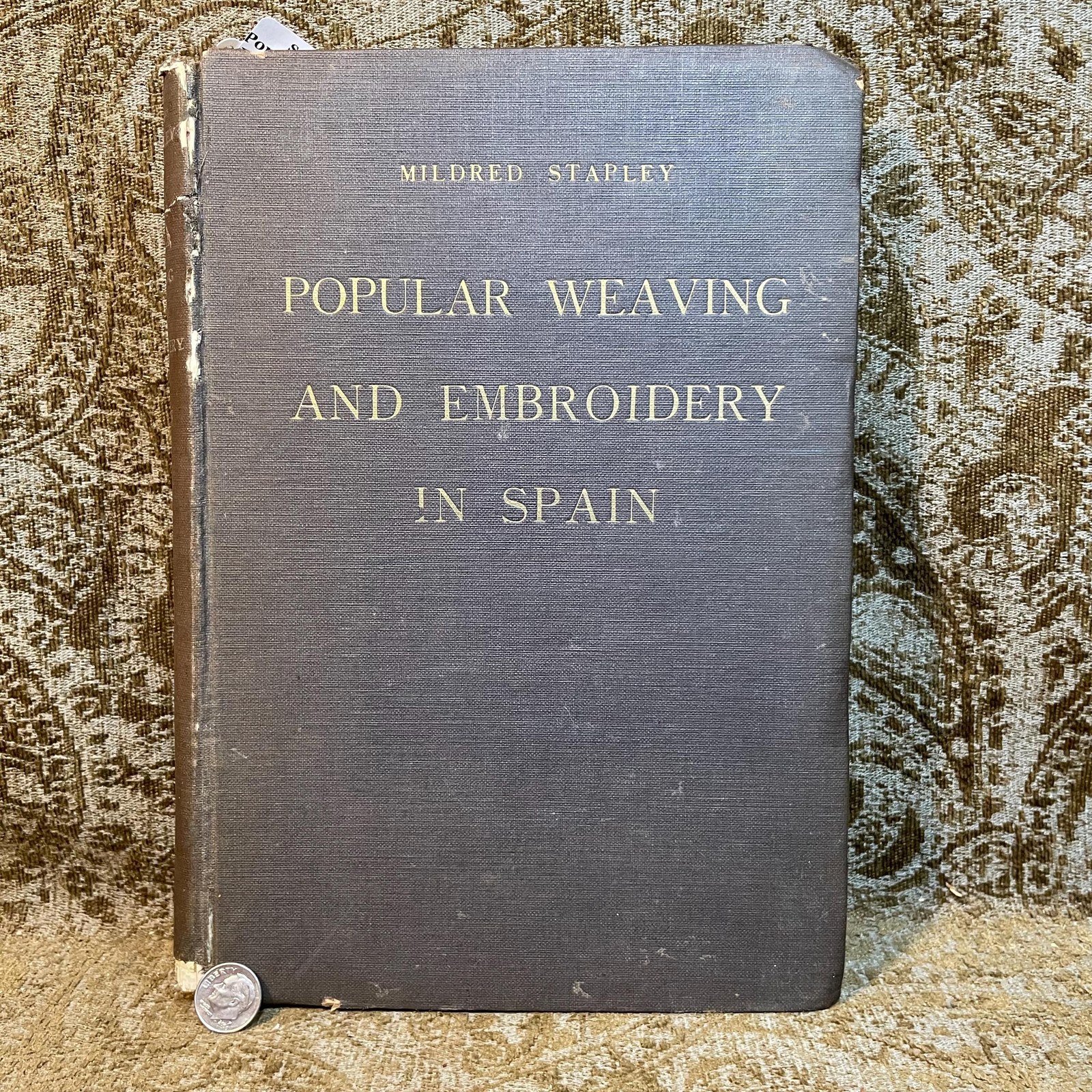 Popular Weaving and Embroidery in Spain… With One Hundred and Seventy-Five Illustrations Made Expressly for and by The Author. — photograph 2.
