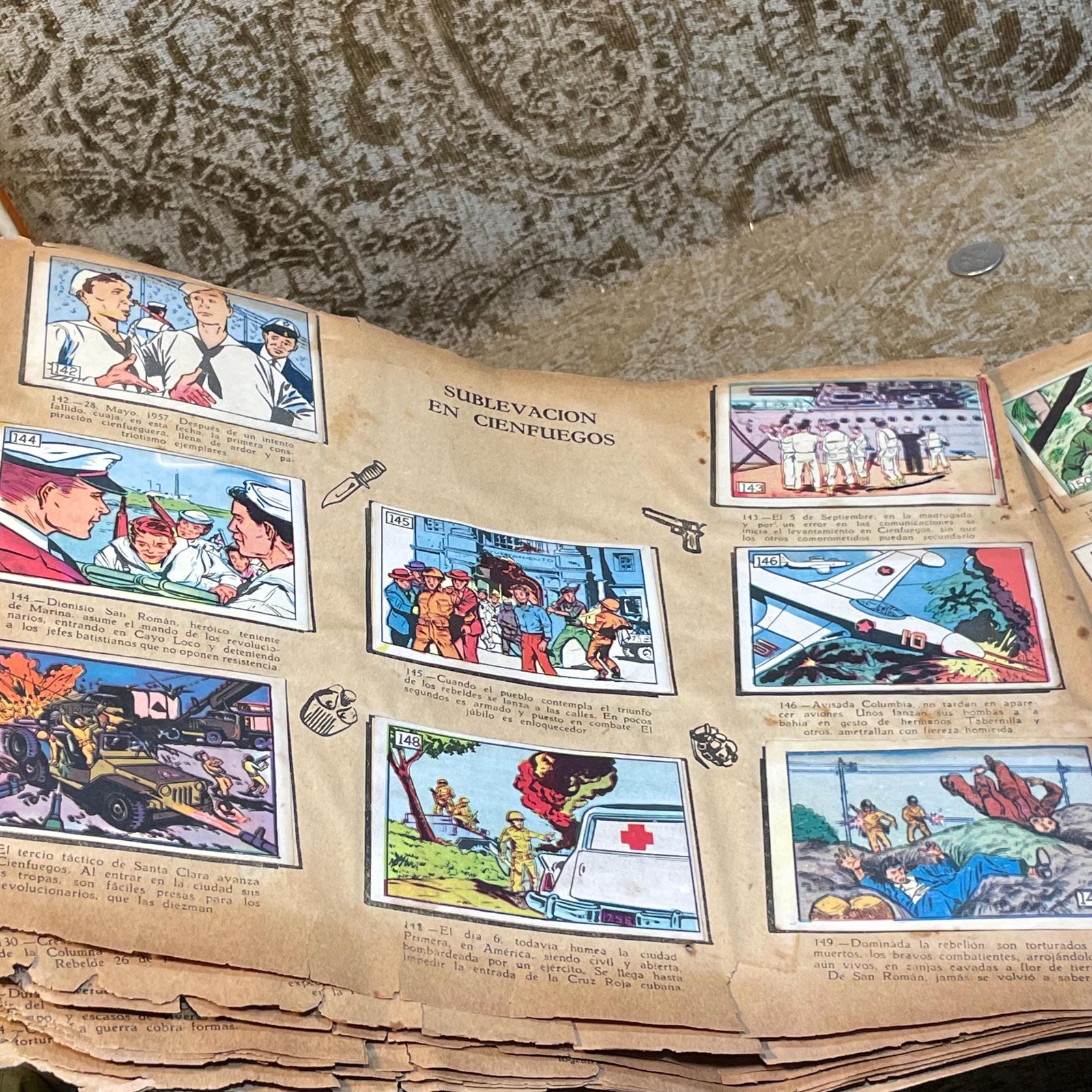 Coleccione En Este Album Las Postales De La Revolucion Cubana. Translated: Collect in this album the postcards of the Cuban Revolution. — photograph 9.