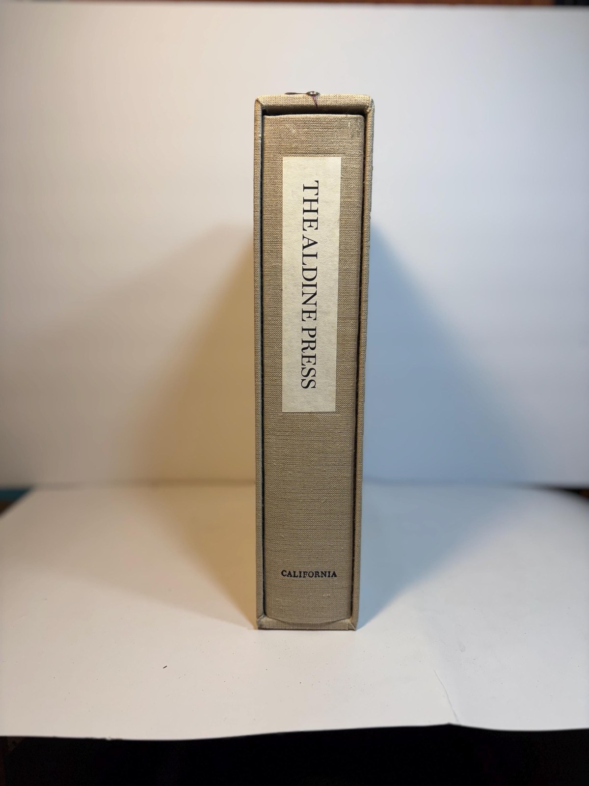 The Aldine Press. Catalogue of The Ahmanson-Murphy Collection of Books By or Relating to The Press in The Library of The University of California, Los Angeles Incorporating Works Recorded Elsewhere — photograph 2.