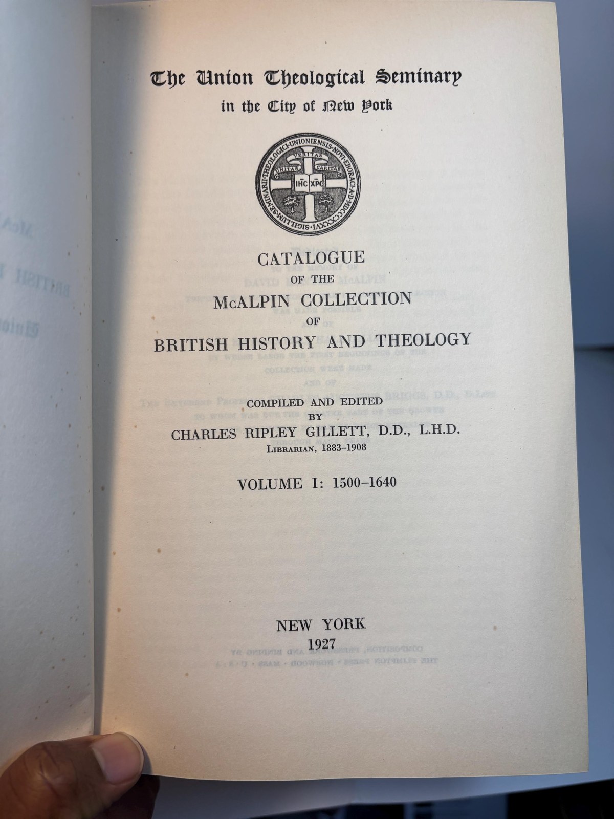The Union Theological Seminary in the City of New York. Catalogue of the McAlpin Collection of British History and Theology. (4 of 5 volumes, lacking Vol.3) — photograph 3.