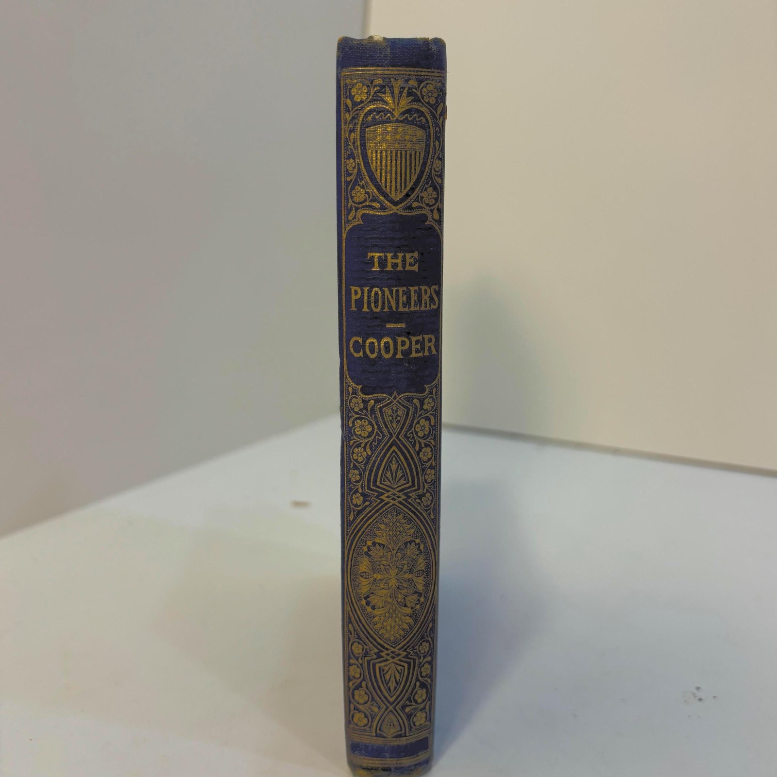 The Pioneers; or, The Sources of The Susquehanna; A Descriptive Tale. Thirtieth Thousand. — photograph 4.