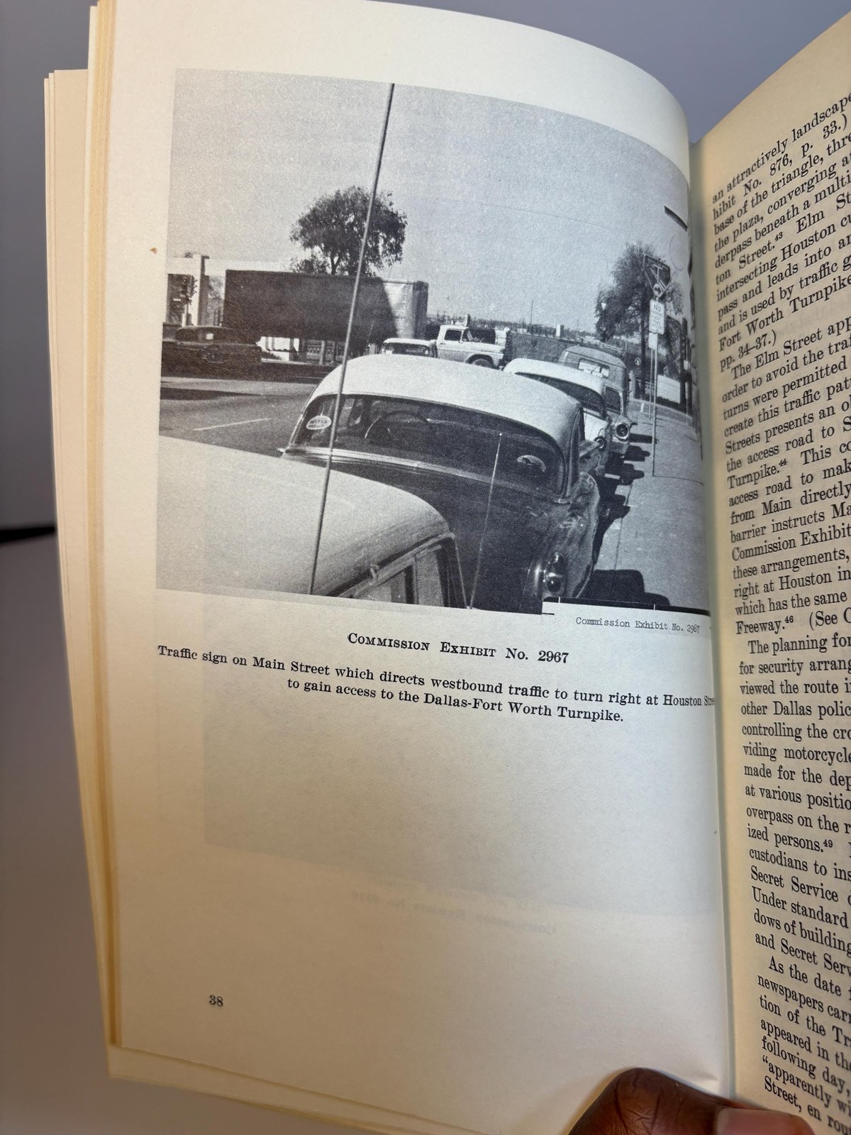 Report of The president's Commission on The Assassination of President John F. Kennedy. Autographed x2 by President Gerald R. Ford — photograph 7.