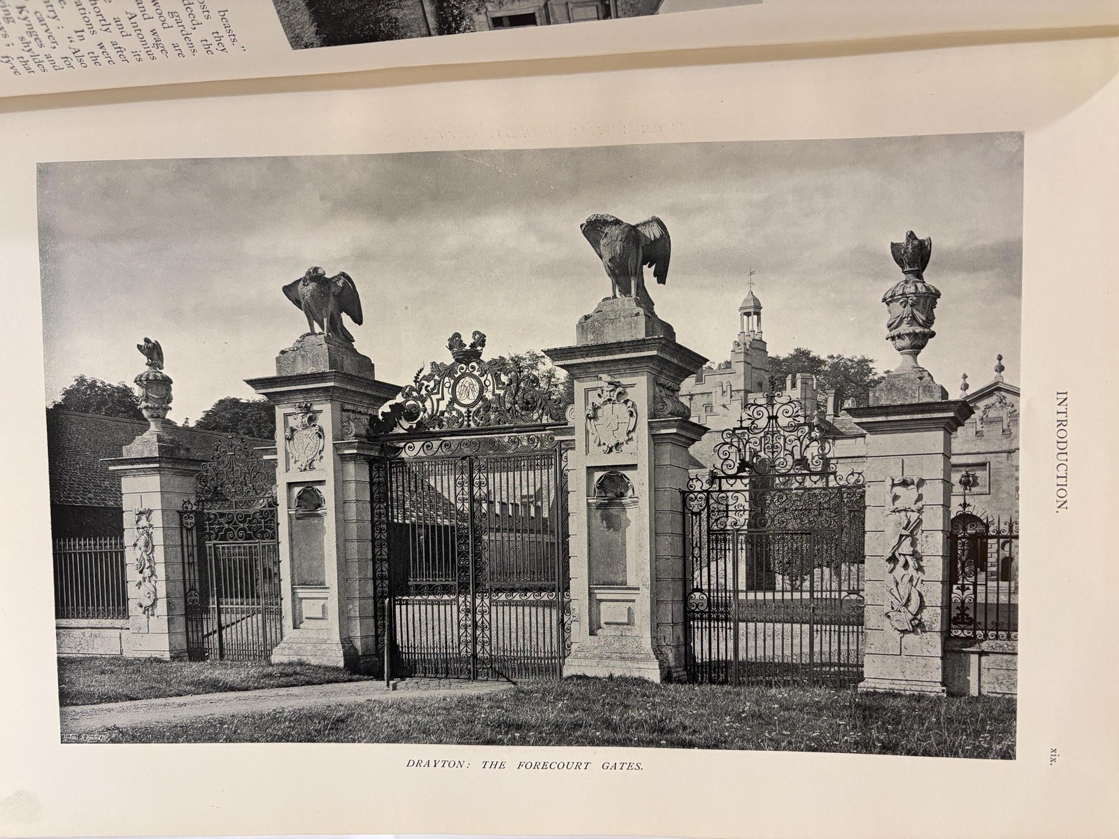 Gardens Old & New The Country House & Its Garden Environment. The Third Volume. Edited By H. Avray Tipping, M.A. Illustrated From Photographs By Charles Latham. — photograph 7.